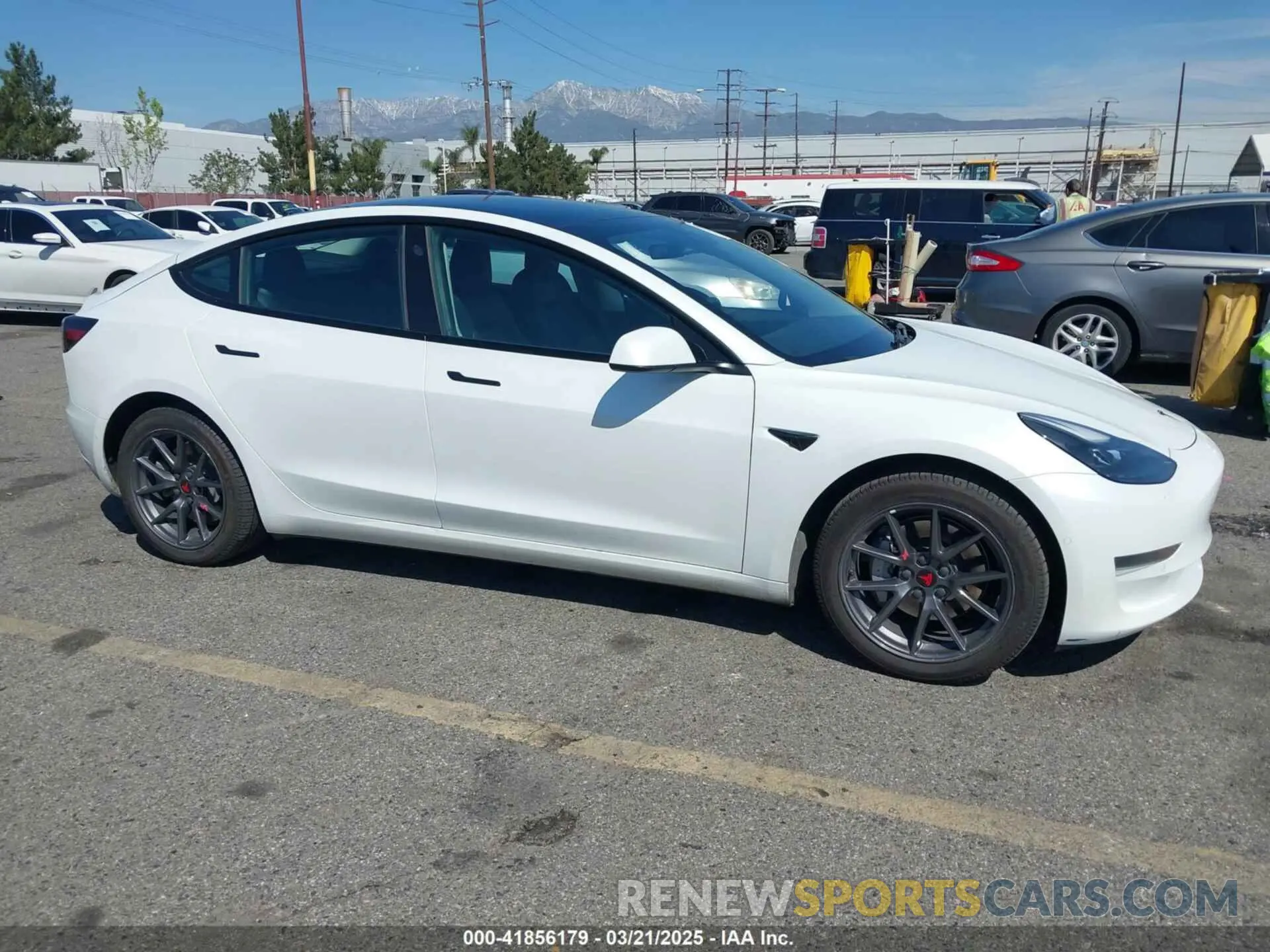 14 Photograph of a damaged car 5YJ3E1EA8MF867790 TESLA MODEL 3 2021