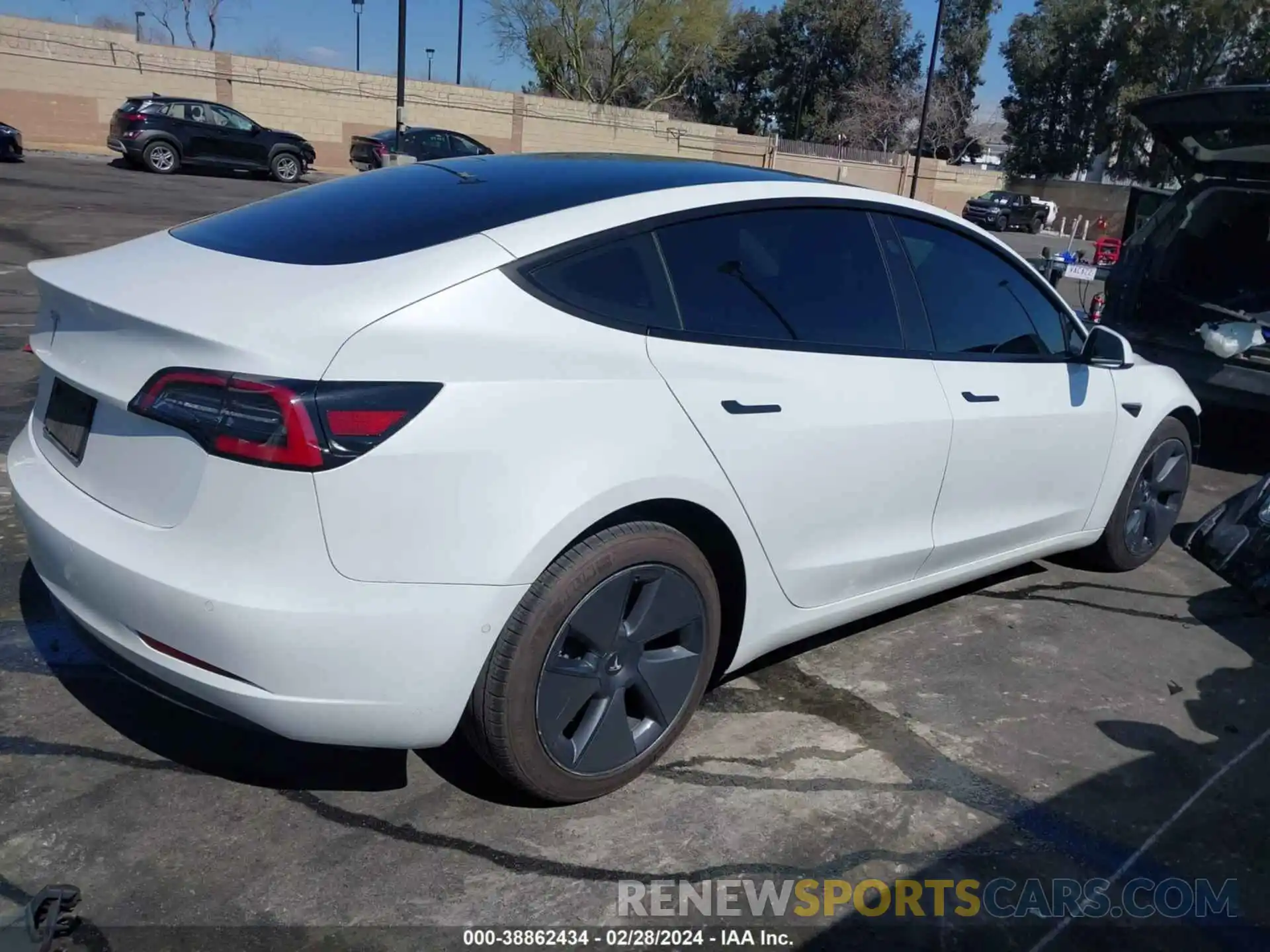 14 Photograph of a damaged car 5YJ3E1EA8MF878739 TESLA MODEL 3 2021