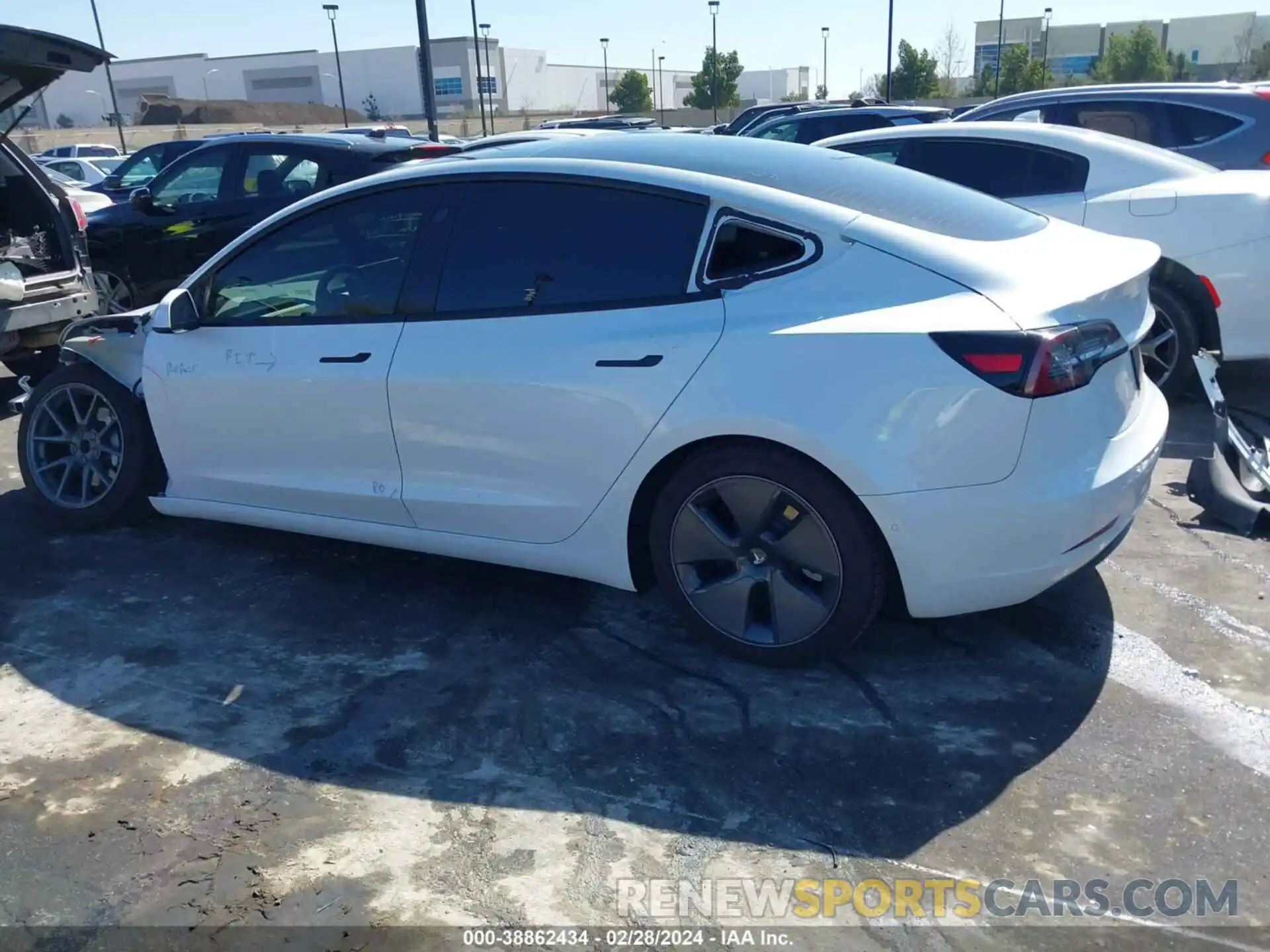 15 Photograph of a damaged car 5YJ3E1EA8MF878739 TESLA MODEL 3 2021