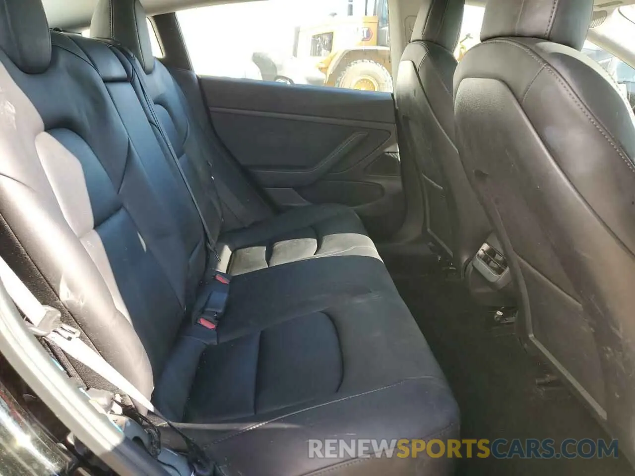 10 Photograph of a damaged car 5YJ3E1EA8MF907060 TESLA MODEL 3 2021