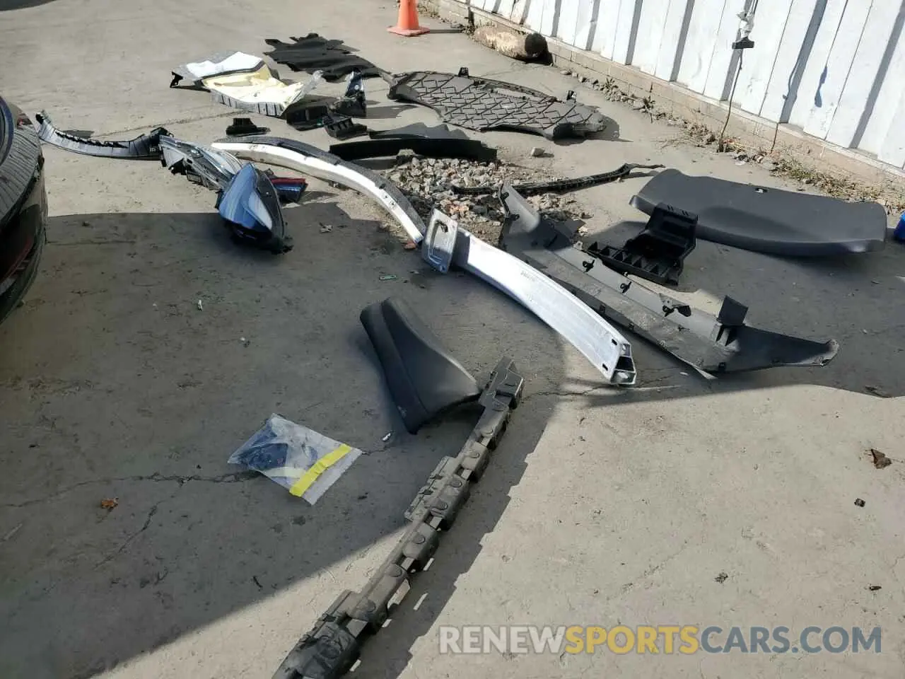 12 Photograph of a damaged car 5YJ3E1EA8MF907060 TESLA MODEL 3 2021