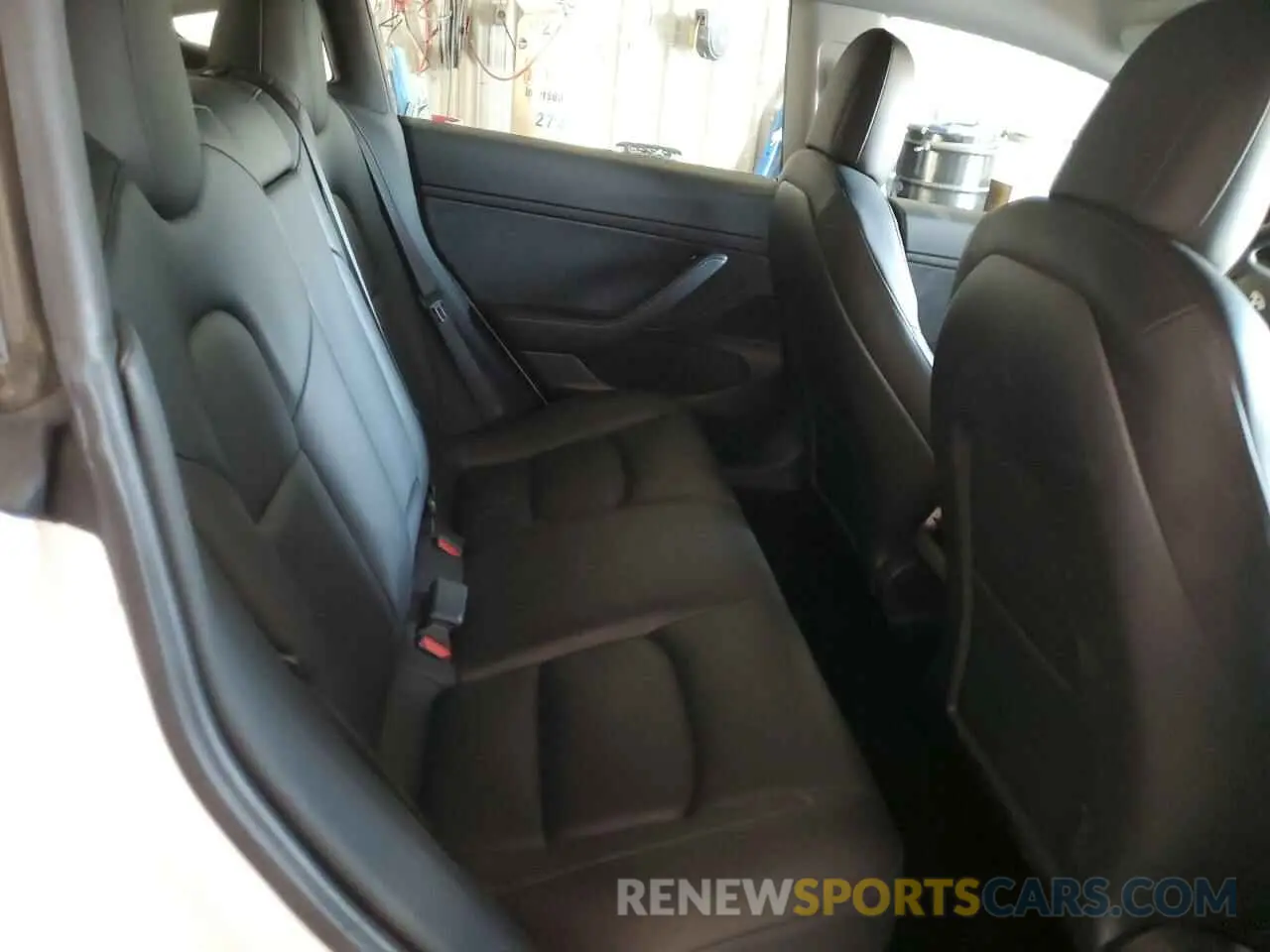 10 Photograph of a damaged car 5YJ3E1EA8MF907981 TESLA MODEL 3 2021