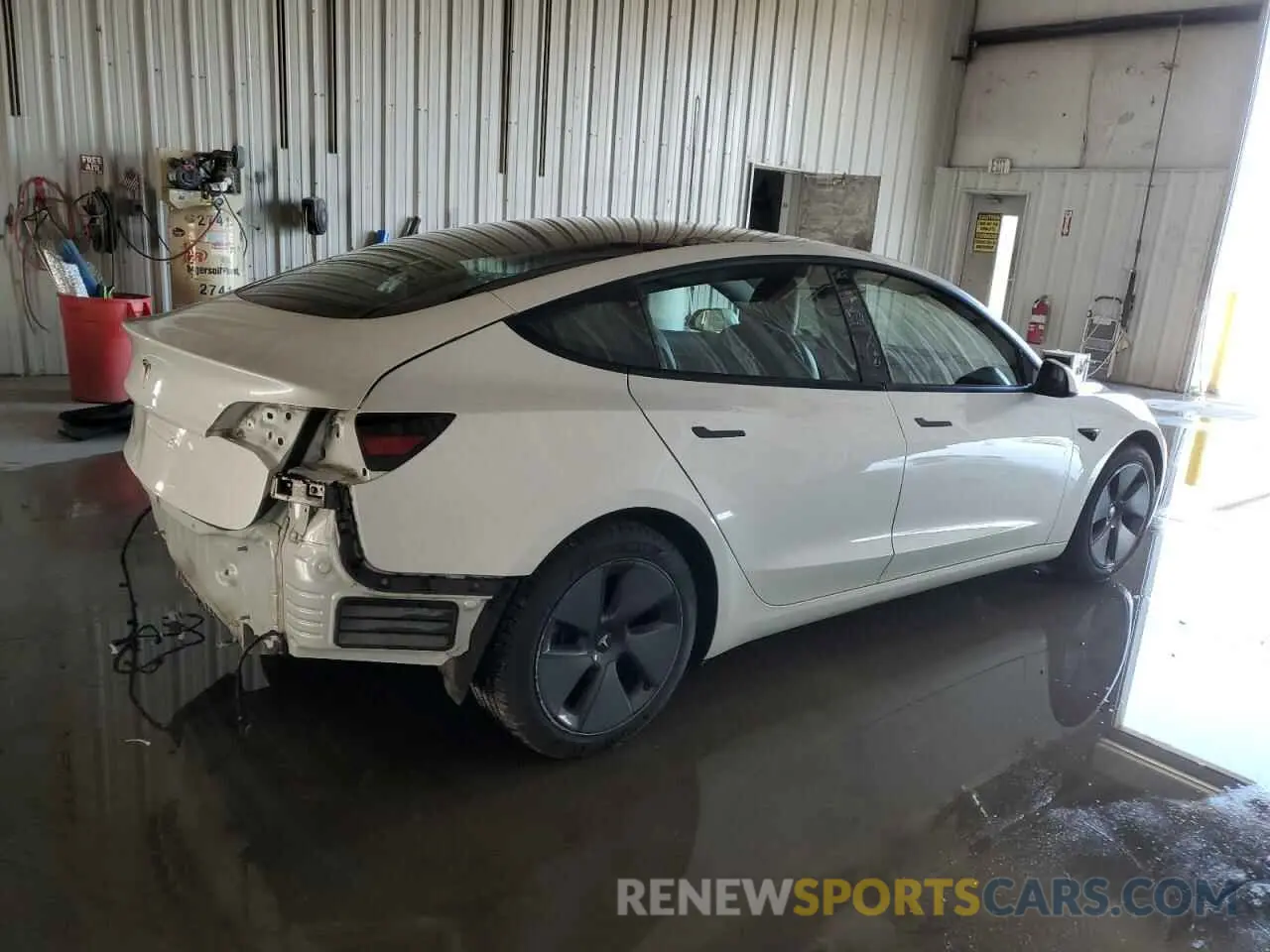 3 Photograph of a damaged car 5YJ3E1EA8MF907981 TESLA MODEL 3 2021