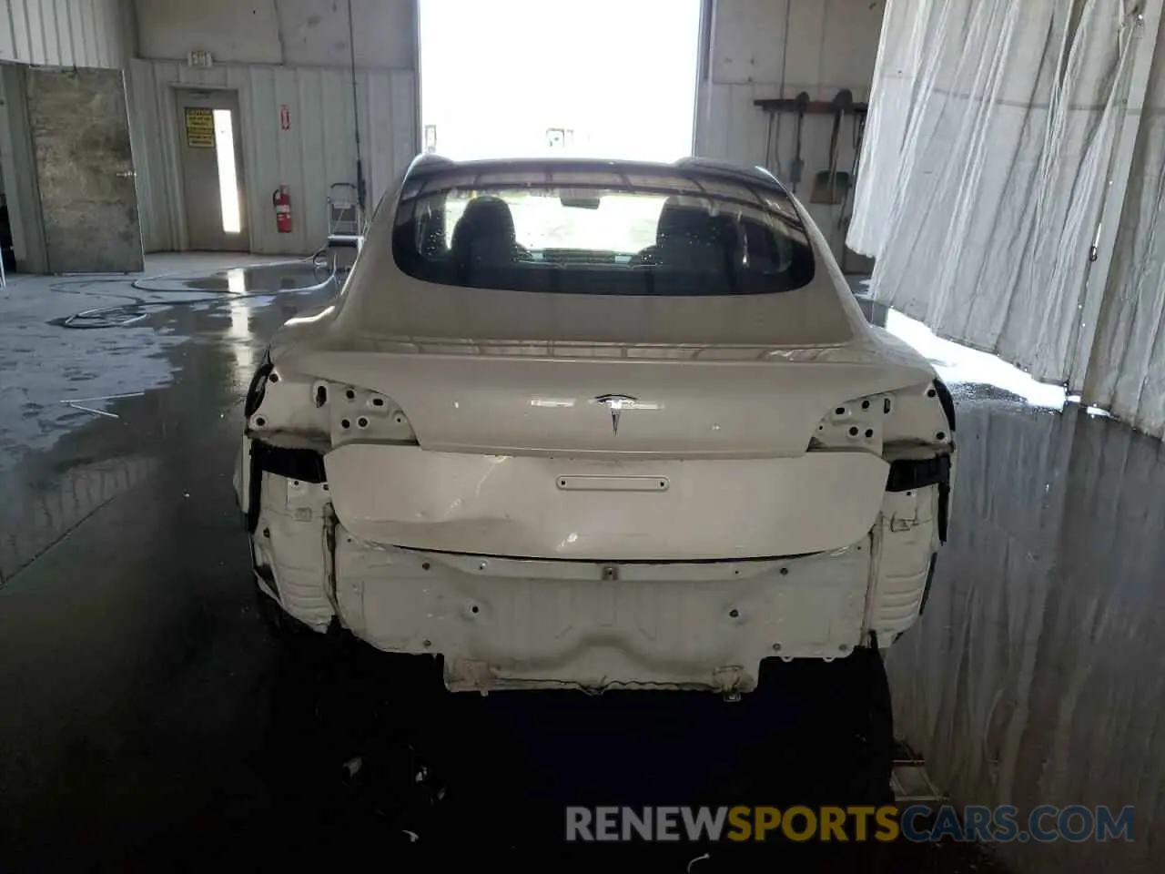 6 Photograph of a damaged car 5YJ3E1EA8MF907981 TESLA MODEL 3 2021