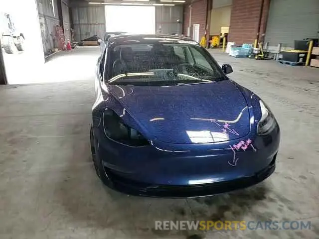 11 Photograph of a damaged car 5YJ3E1EA8MF913313 TESLA MODEL 3 2021