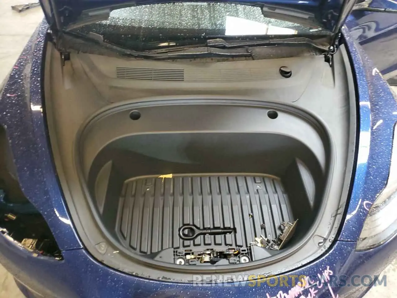 14 Photograph of a damaged car 5YJ3E1EA8MF913313 TESLA MODEL 3 2021