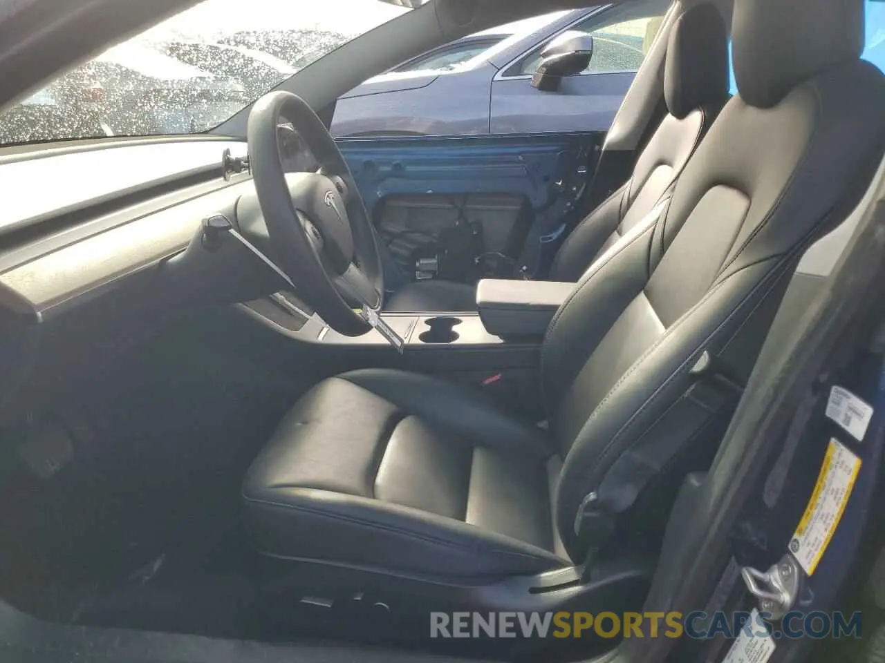 7 Photograph of a damaged car 5YJ3E1EA8MF913313 TESLA MODEL 3 2021