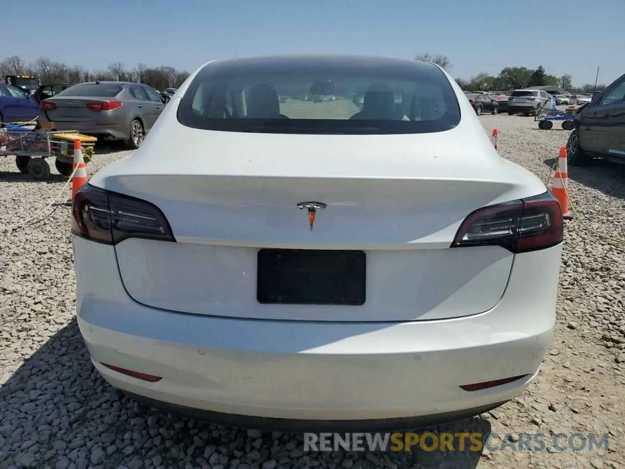 6 Photograph of a damaged car 5YJ3E1EA8MF915627 TESLA MODEL 3 2021