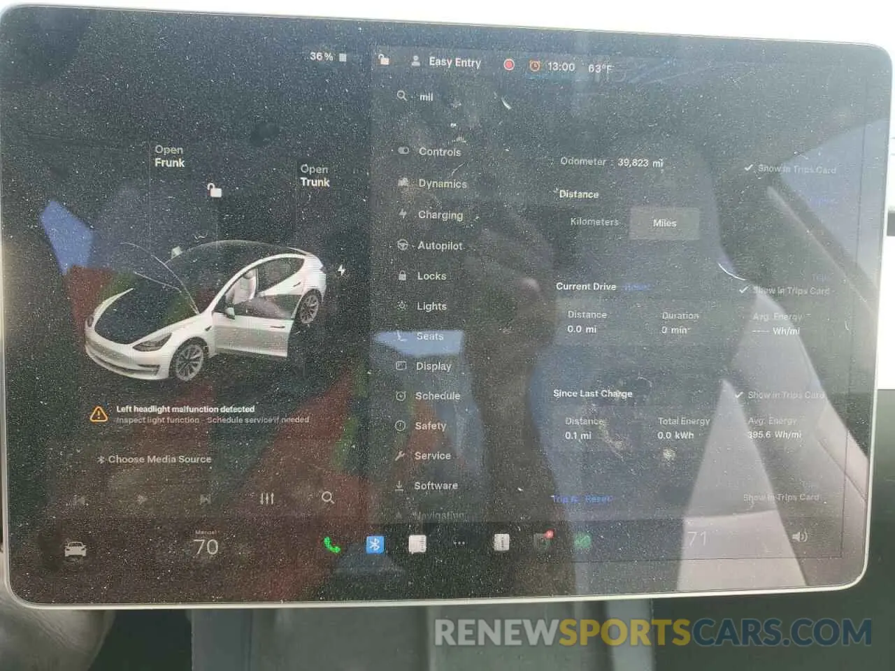 9 Photograph of a damaged car 5YJ3E1EA8MF915627 TESLA MODEL 3 2021