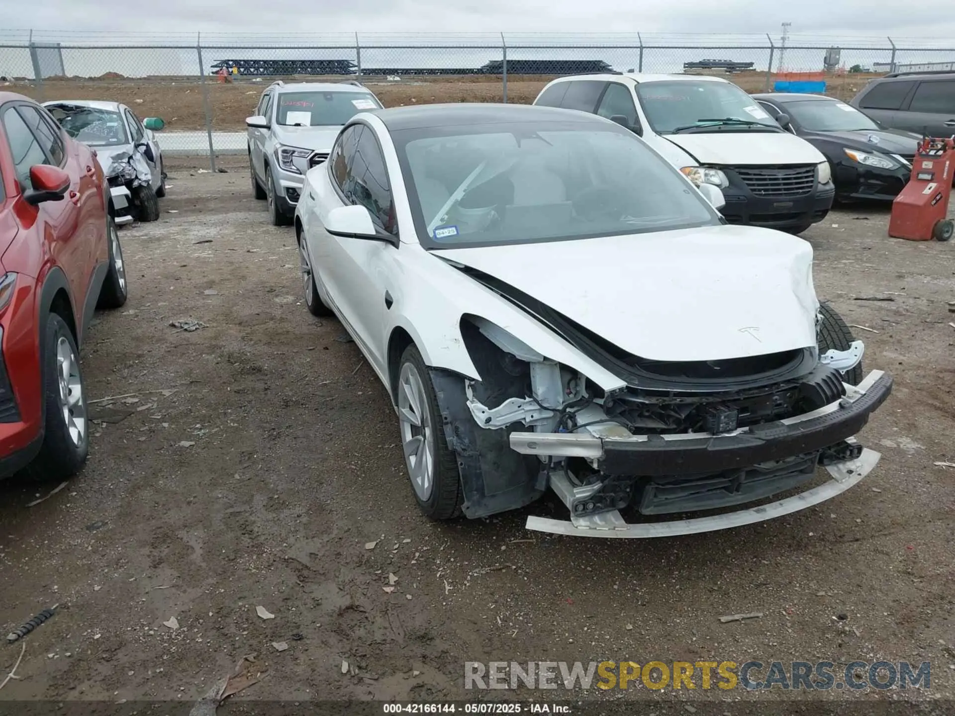 1 Photograph of a damaged car 5YJ3E1EA8MF921542 TESLA MODEL 3 2021