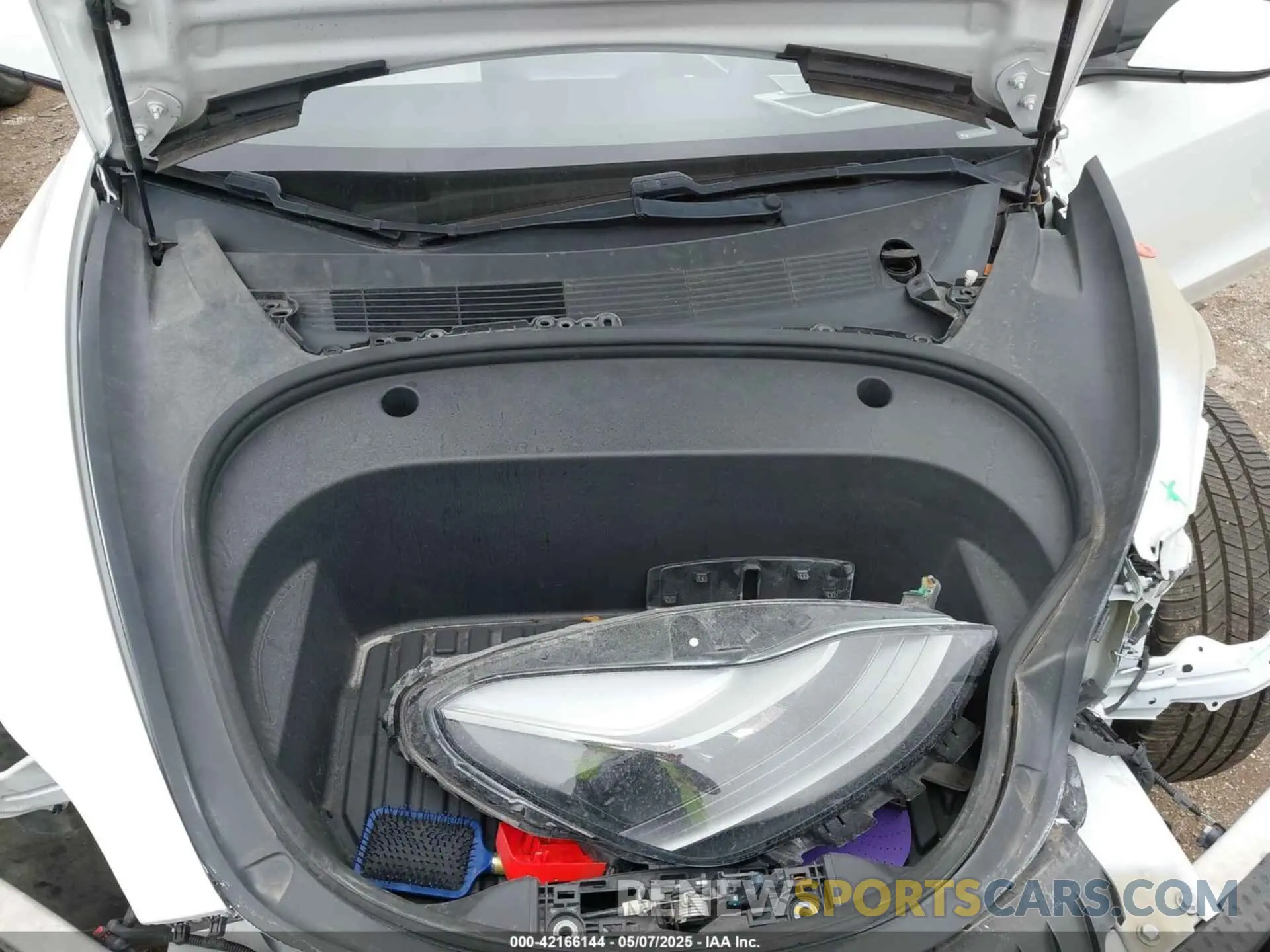 10 Photograph of a damaged car 5YJ3E1EA8MF921542 TESLA MODEL 3 2021