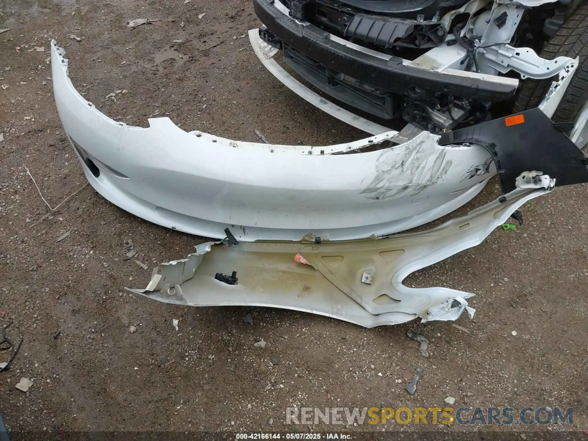 12 Photograph of a damaged car 5YJ3E1EA8MF921542 TESLA MODEL 3 2021