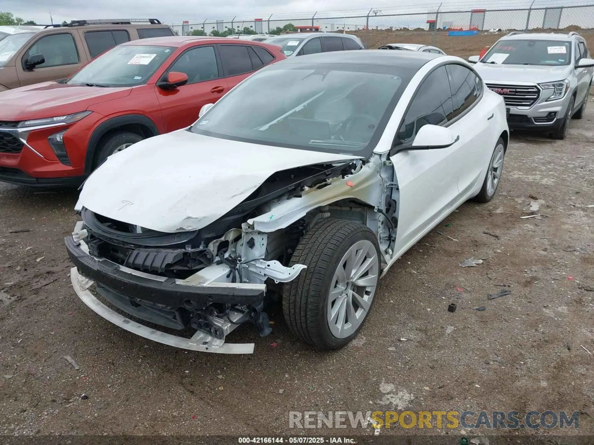2 Photograph of a damaged car 5YJ3E1EA8MF921542 TESLA MODEL 3 2021
