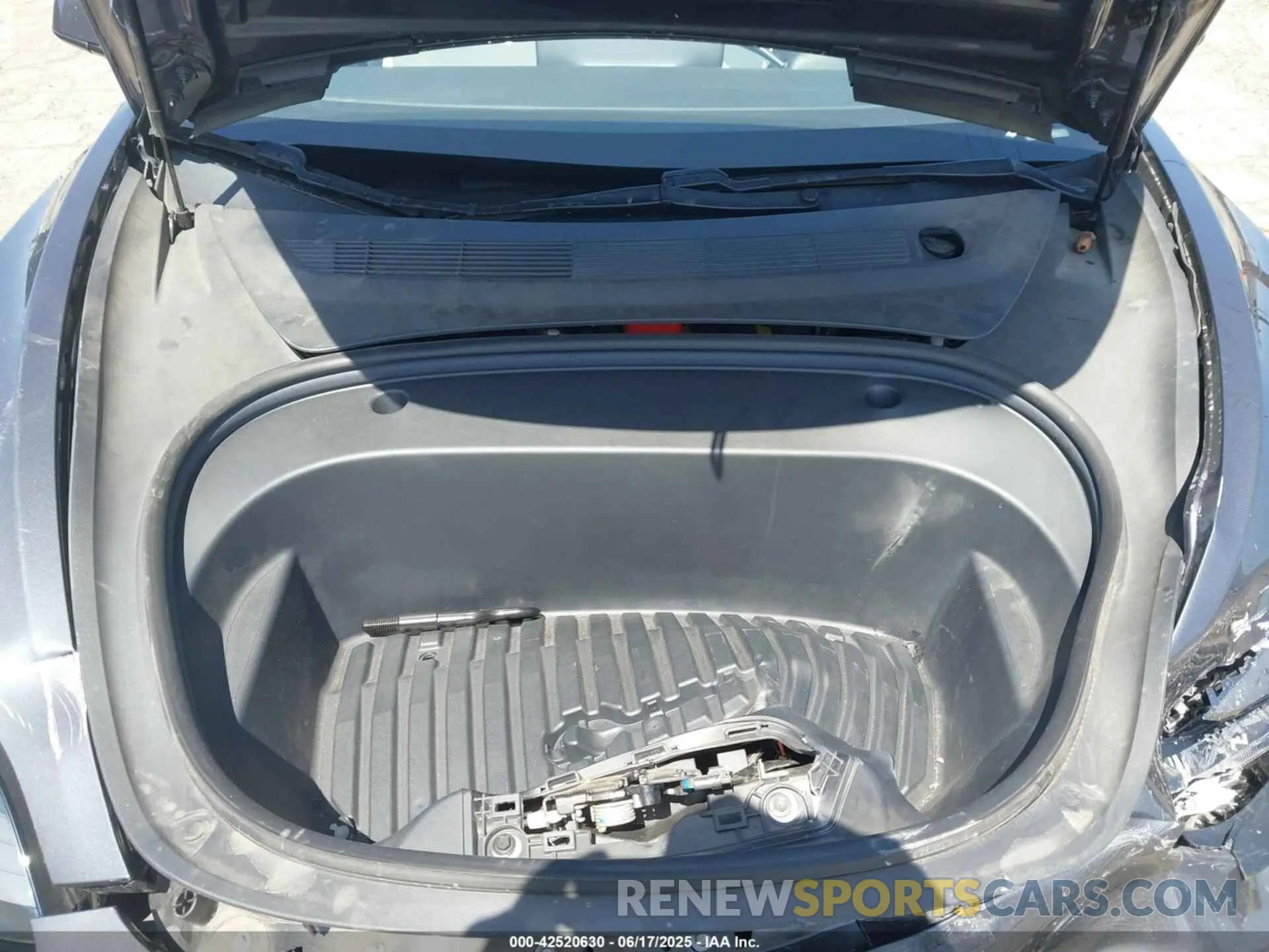 10 Photograph of a damaged car 5YJ3E1EA8MF928717 TESLA MODEL 3 2021