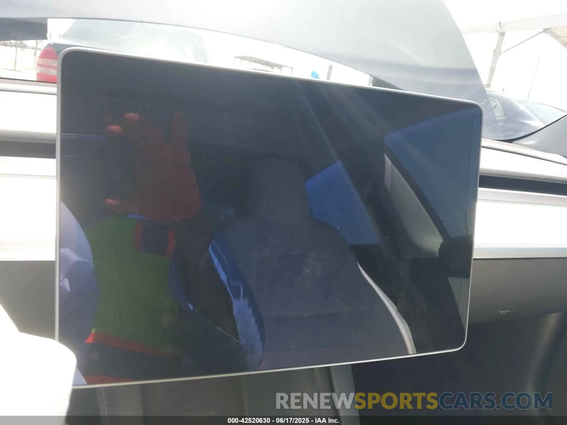 14 Photograph of a damaged car 5YJ3E1EA8MF928717 TESLA MODEL 3 2021