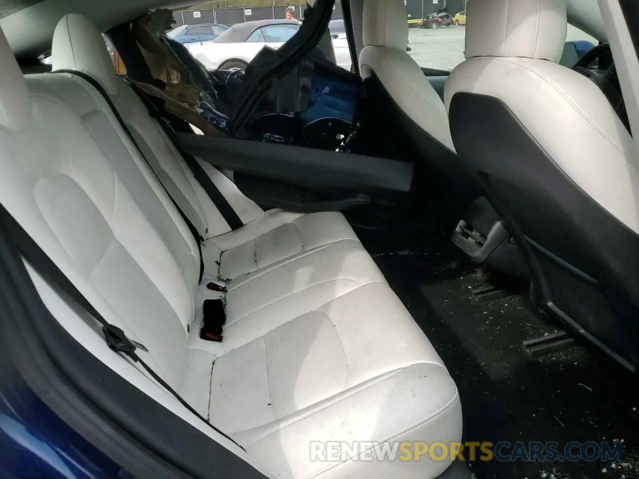 10 Photograph of a damaged car 5YJ3E1EA8MF973141 TESLA MODEL 3 2021
