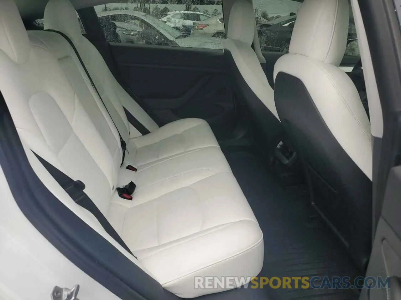 10 Photograph of a damaged car 5YJ3E1EA8MF978095 TESLA MODEL 3 2021
