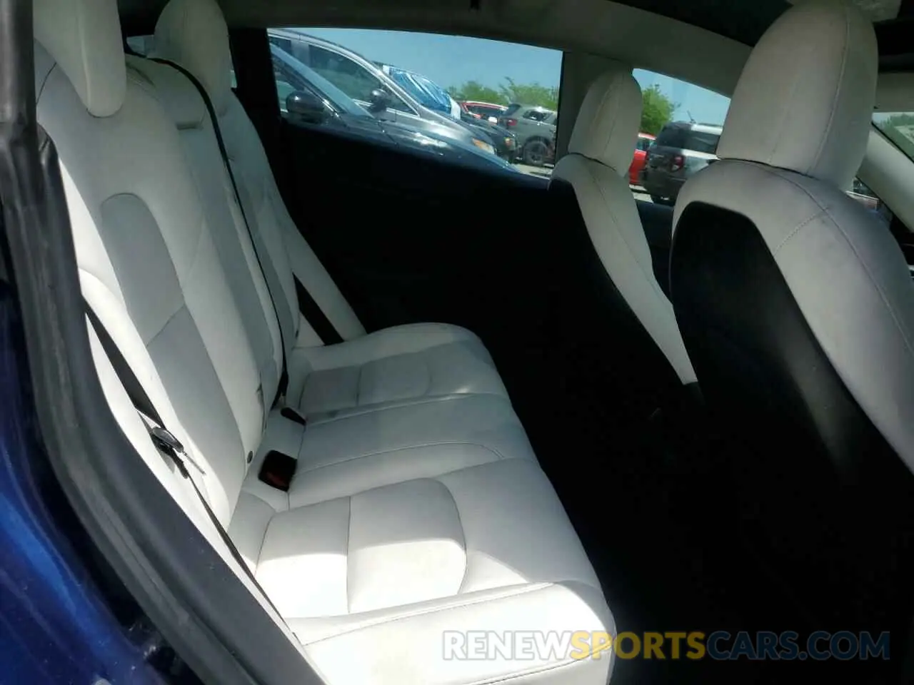 10 Photograph of a damaged car 5YJ3E1EA8MF978274 TESLA MODEL 3 2021