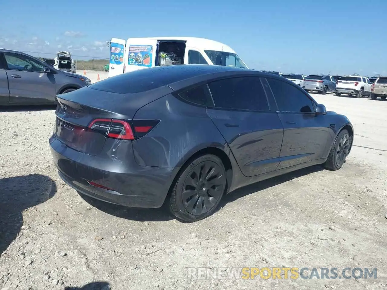 3 Photograph of a damaged car 5YJ3E1EA8MF978419 TESLA MODEL 3 2021