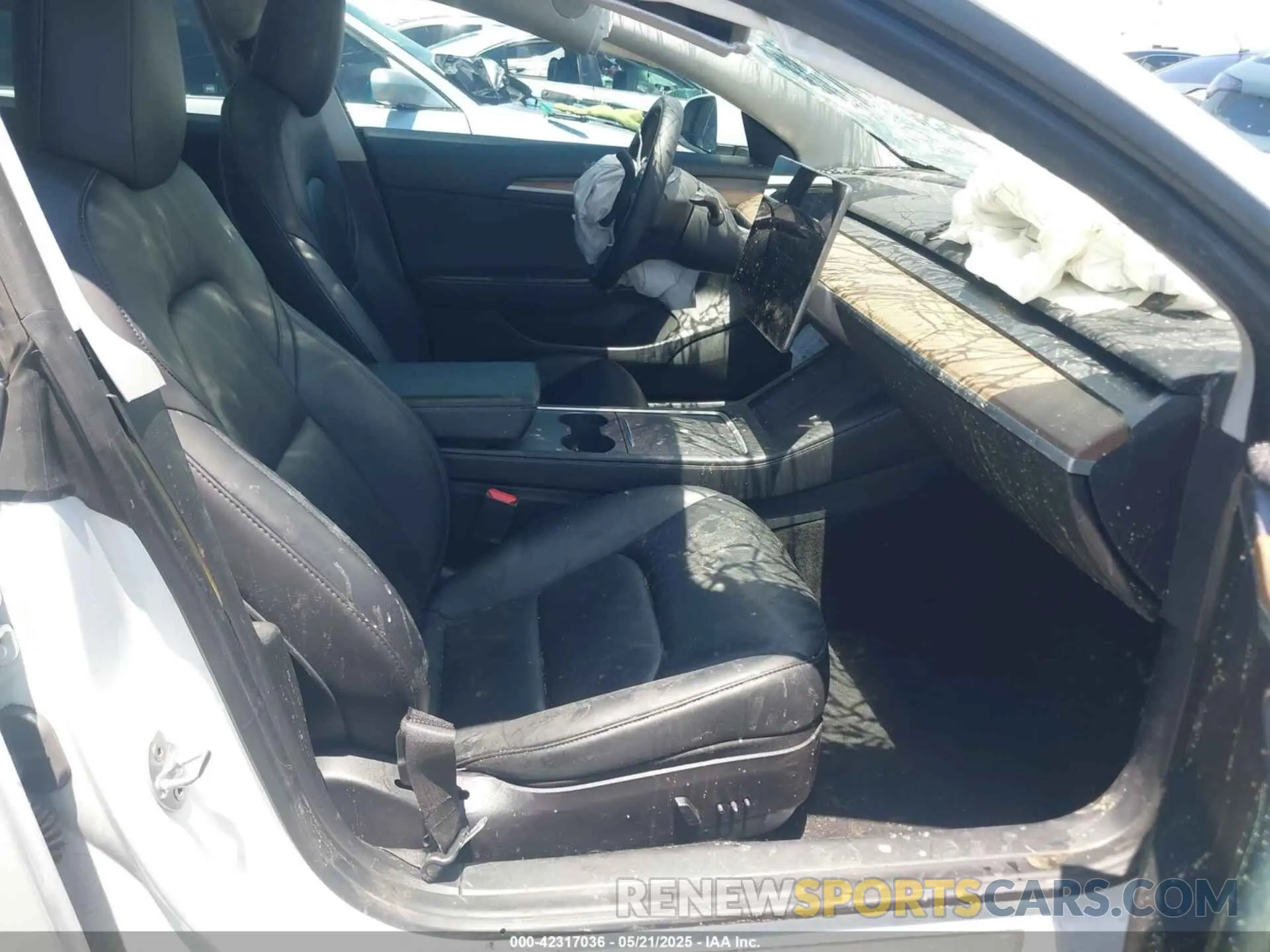 5 Photograph of a damaged car 5YJ3E1EA9MF001936 TESLA MODEL 3 2021