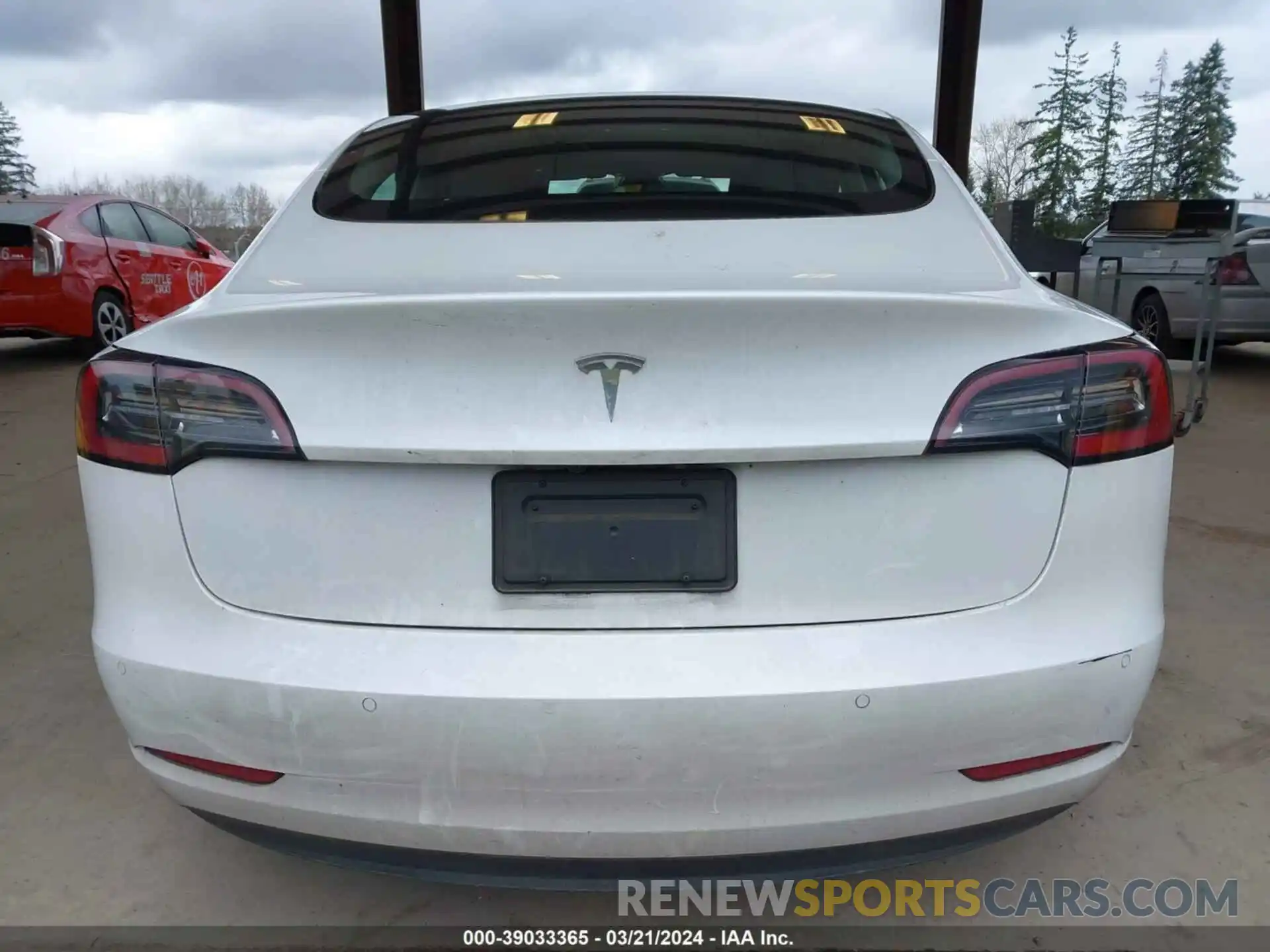 16 Photograph of a damaged car 5YJ3E1EA9MF014623 TESLA MODEL 3 2021