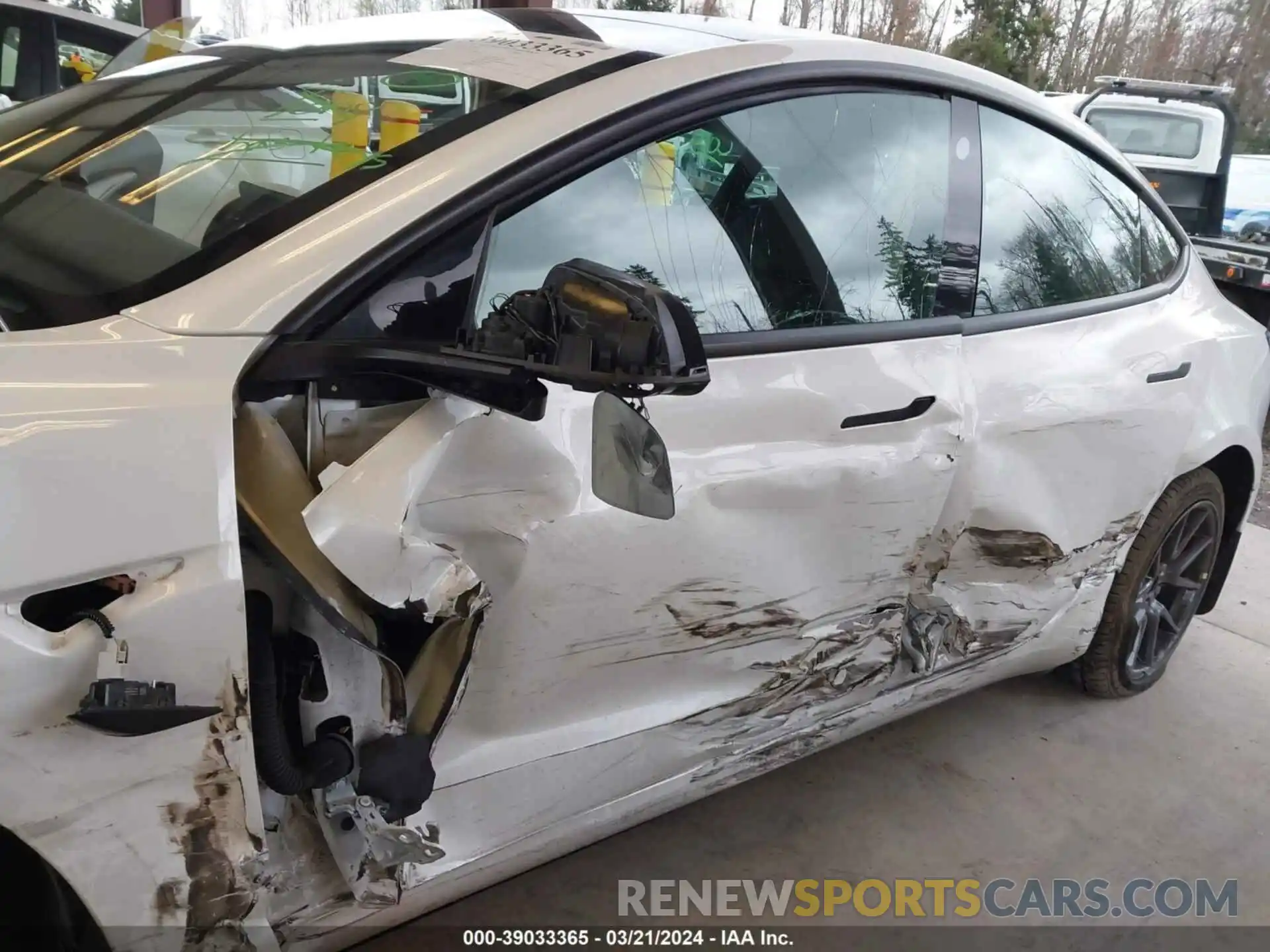 6 Photograph of a damaged car 5YJ3E1EA9MF014623 TESLA MODEL 3 2021