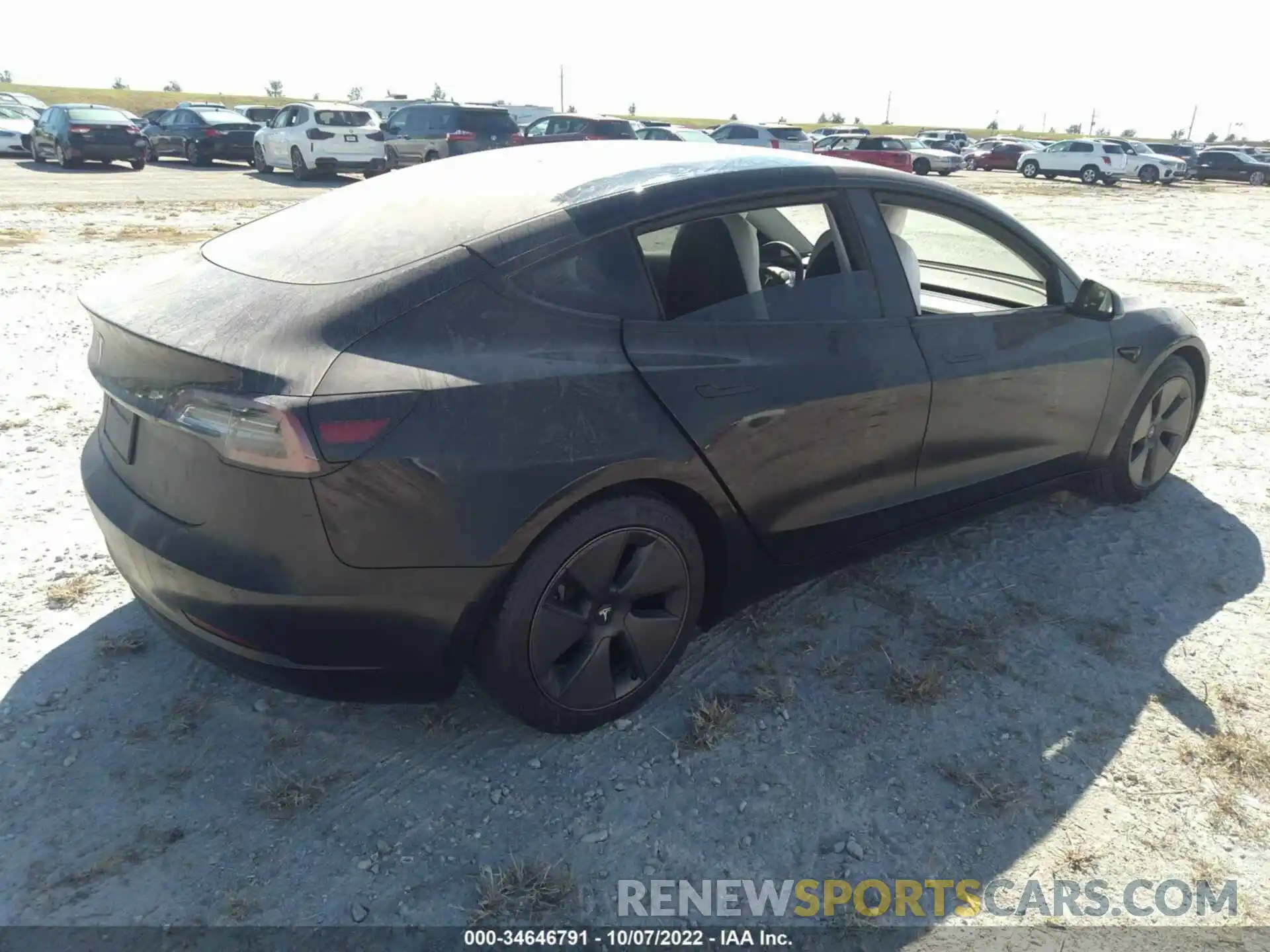 4 Photograph of a damaged car 5YJ3E1EA9MF018770 TESLA MODEL 3 2021