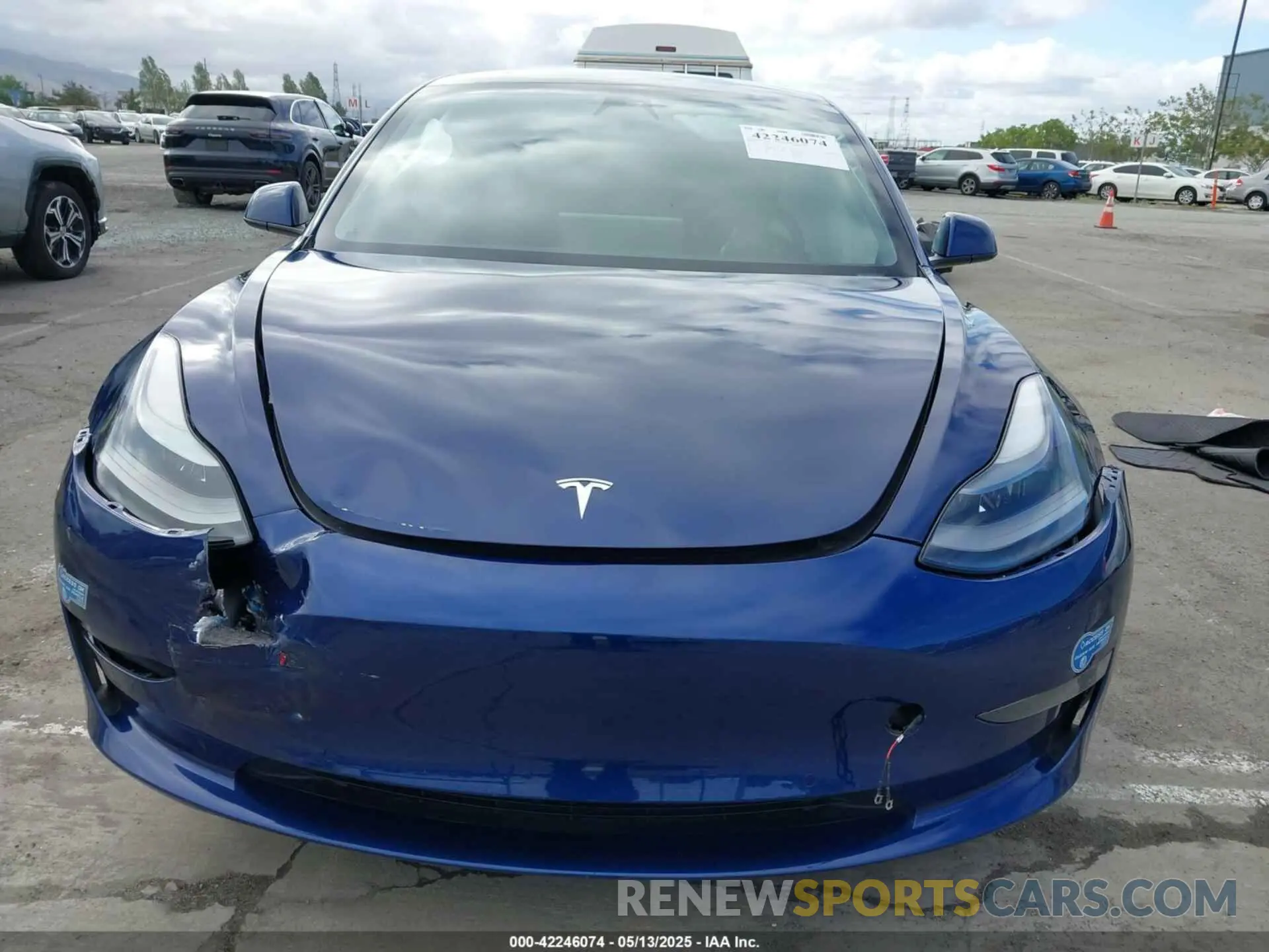 12 Photograph of a damaged car 5YJ3E1EA9MF020860 TESLA MODEL 3 2021