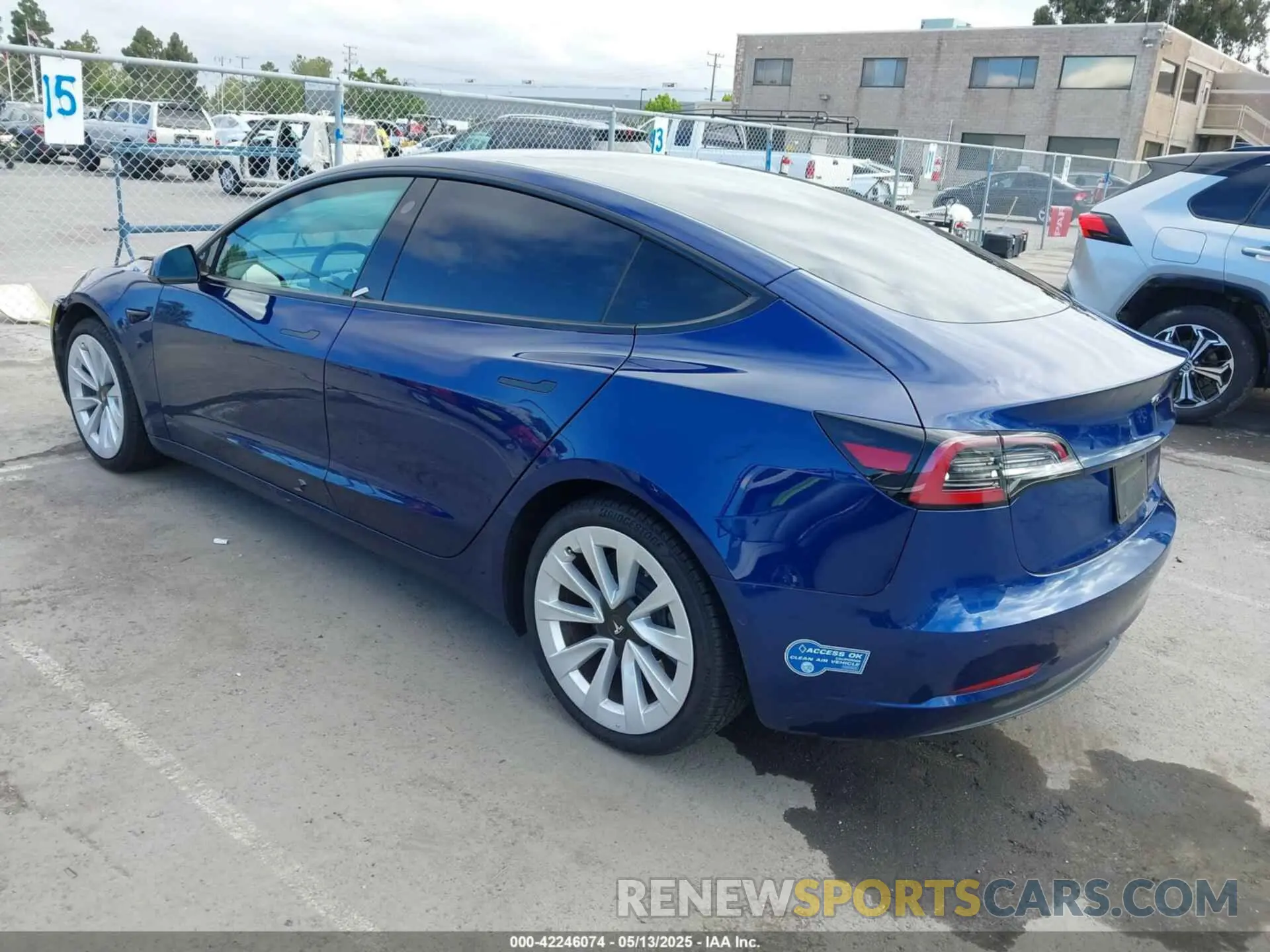 3 Photograph of a damaged car 5YJ3E1EA9MF020860 TESLA MODEL 3 2021
