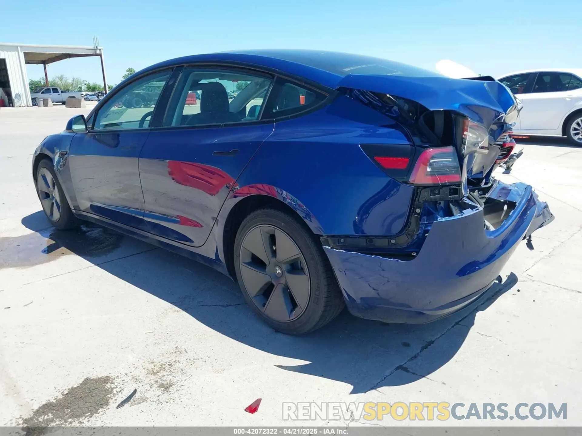 3 Photograph of a damaged car 5YJ3E1EA9MF027615 TESLA MODEL 3 2021