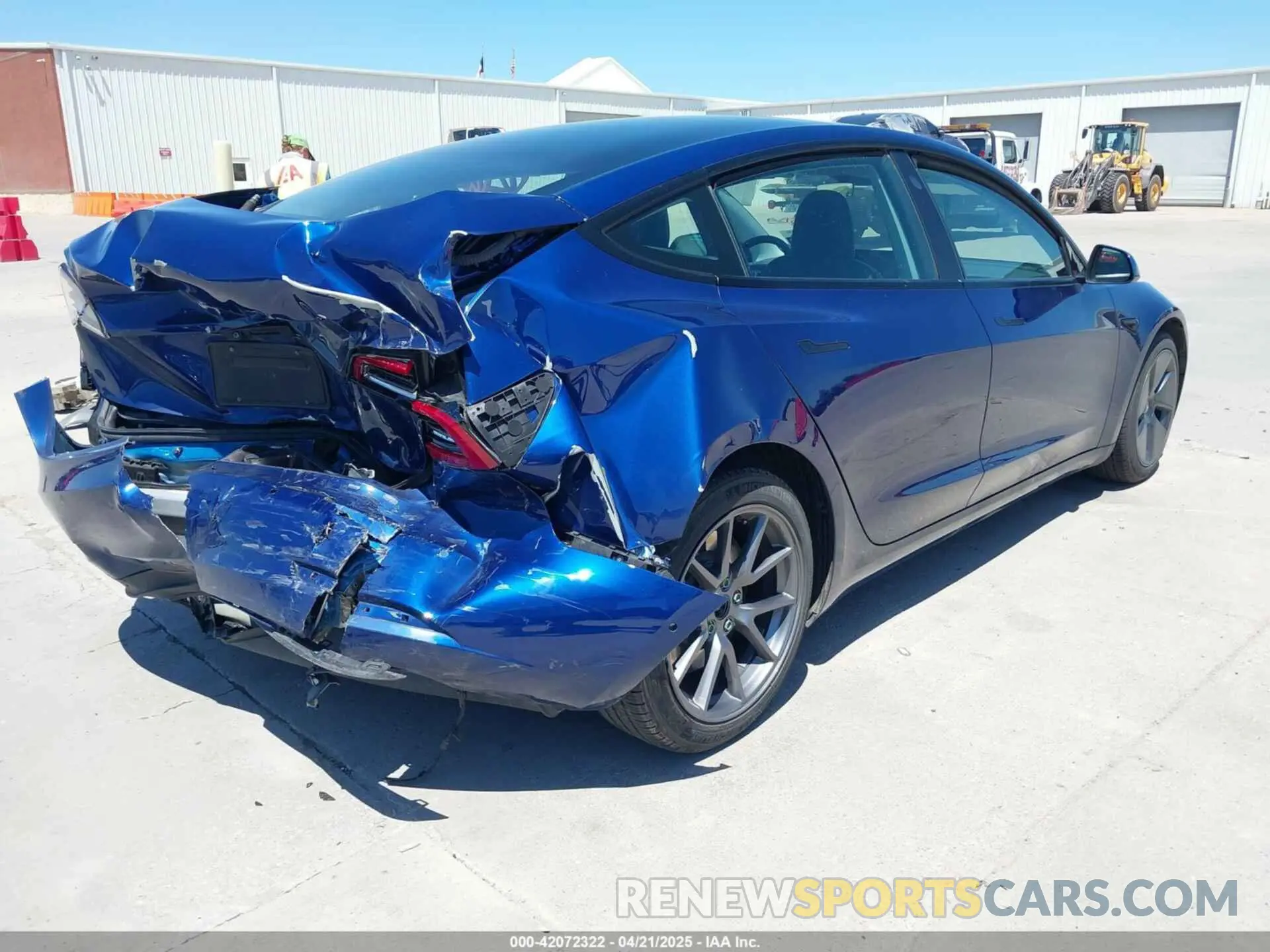 4 Photograph of a damaged car 5YJ3E1EA9MF027615 TESLA MODEL 3 2021