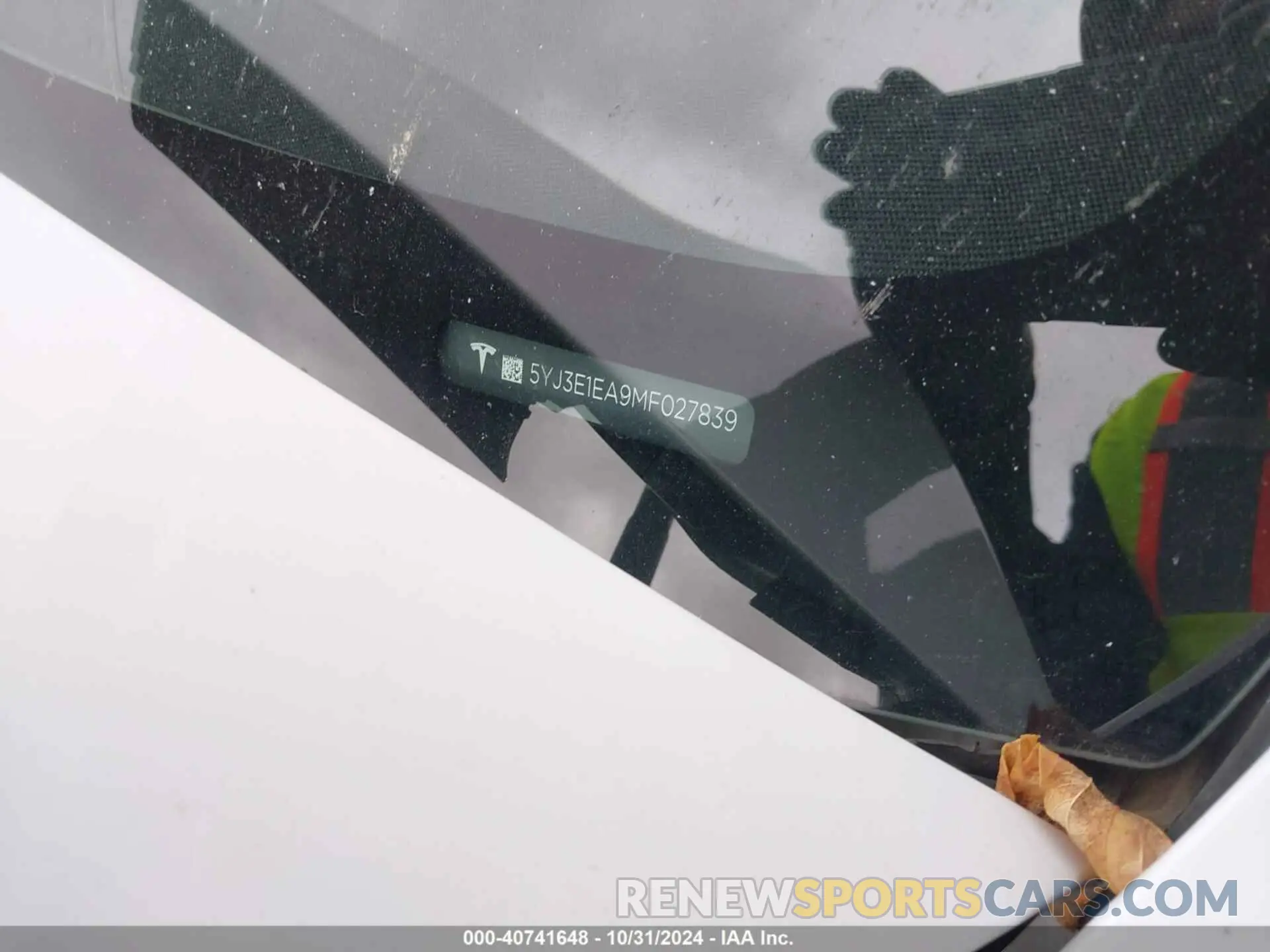 9 Photograph of a damaged car 5YJ3E1EA9MF027839 TESLA MODEL 3 2021