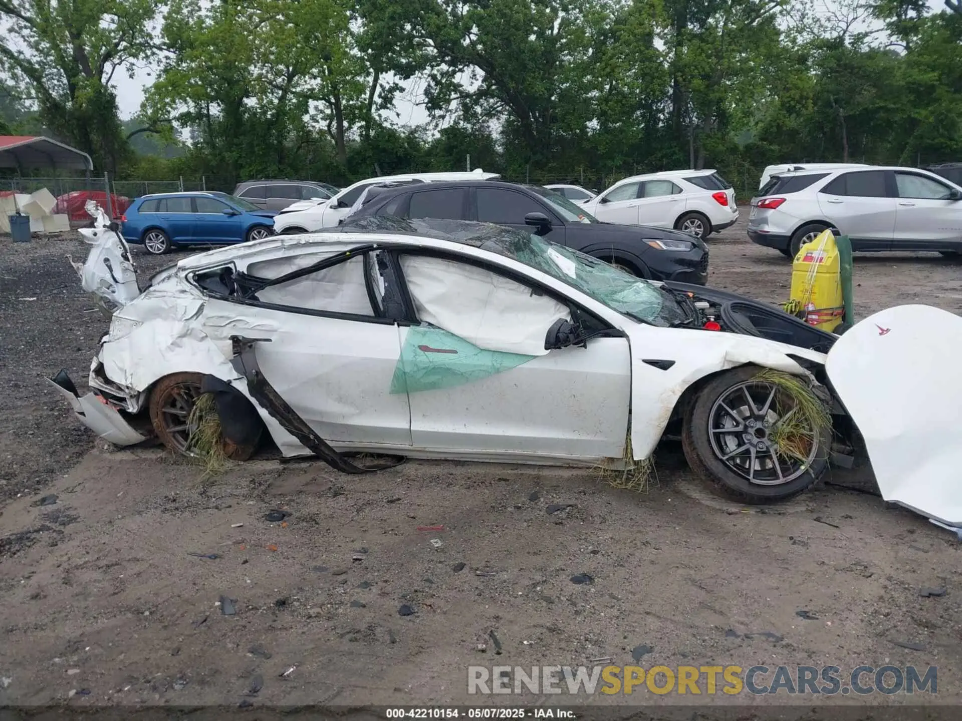 13 Photograph of a damaged car 5YJ3E1EA9MF029154 TESLA MODEL 3 2021