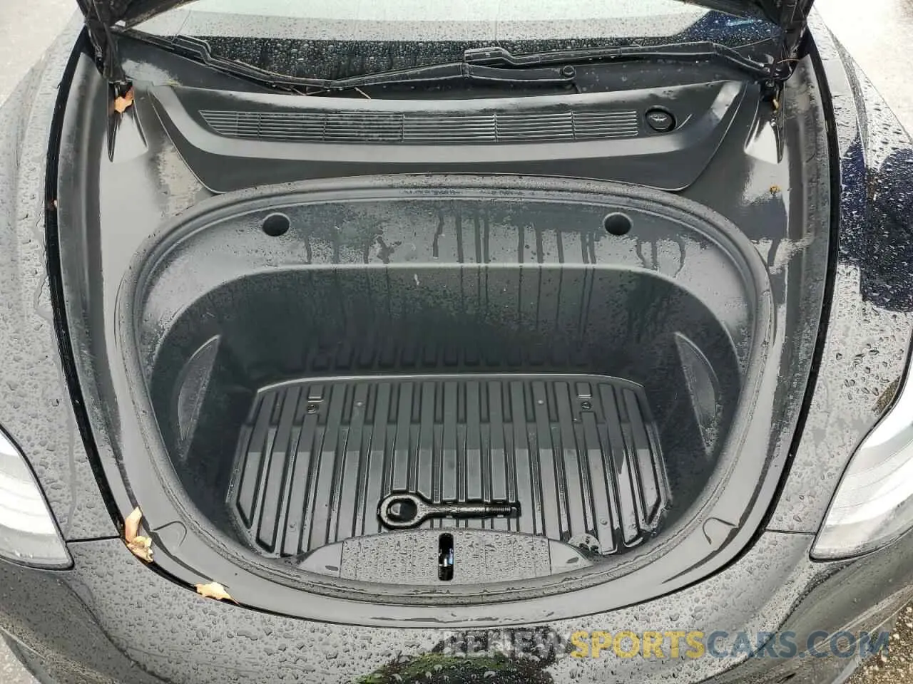 12 Photograph of a damaged car 5YJ3E1EA9MF067256 TESLA MODEL 3 2021