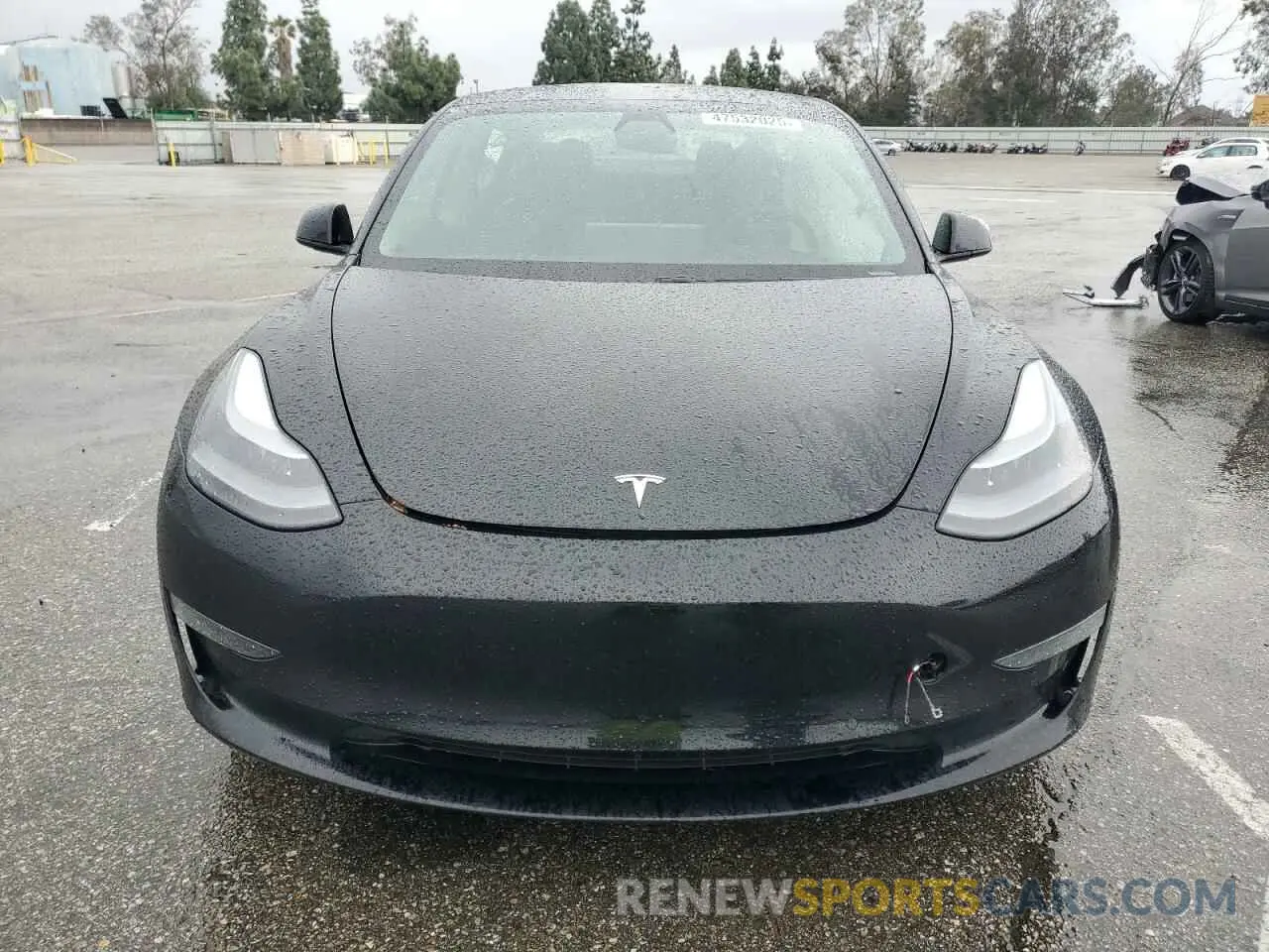 5 Photograph of a damaged car 5YJ3E1EA9MF067256 TESLA MODEL 3 2021