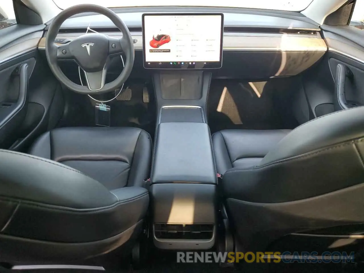 8 Photograph of a damaged car 5YJ3E1EA9MF085689 TESLA MODEL 3 2021