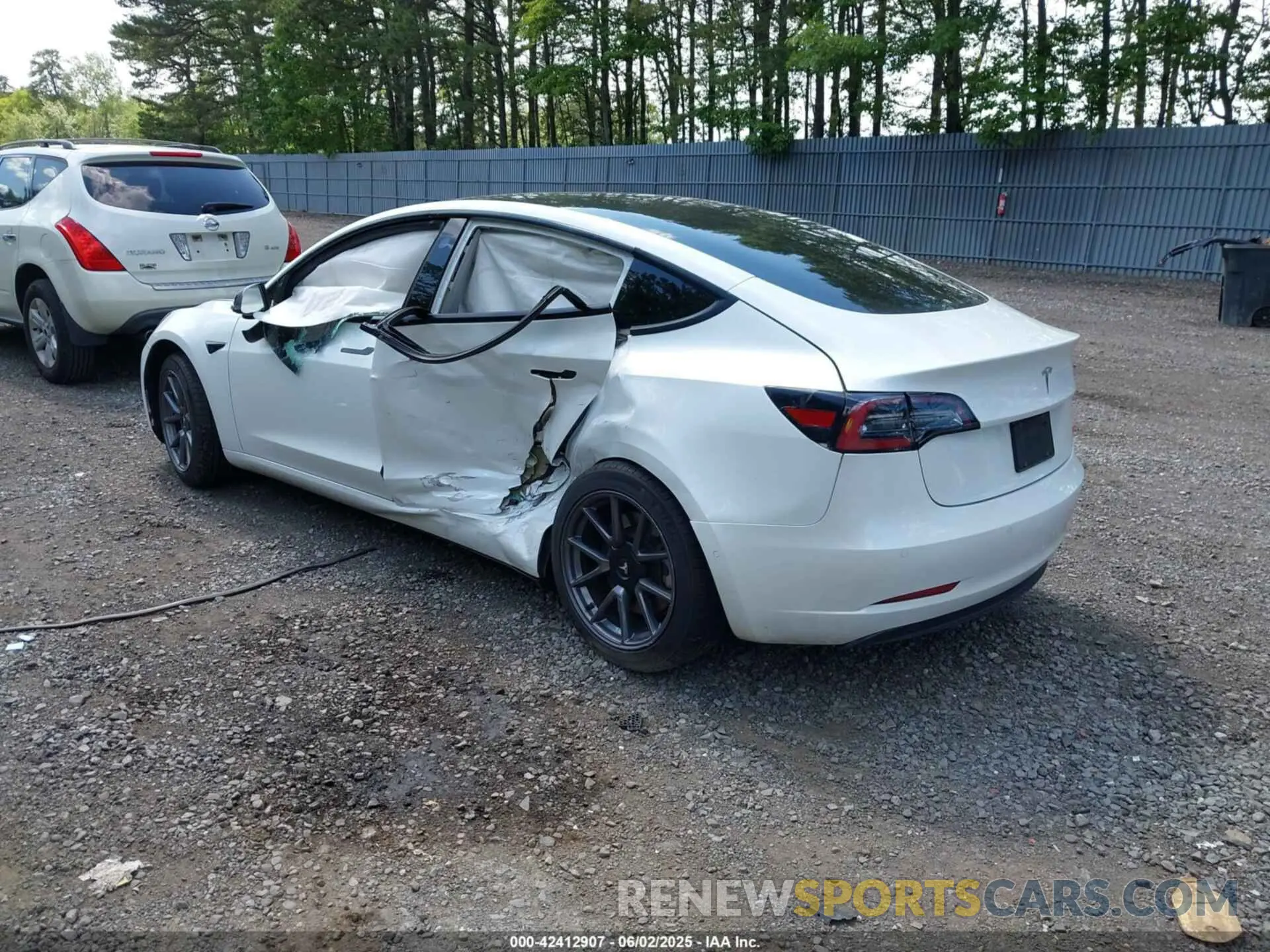 3 Photograph of a damaged car 5YJ3E1EA9MF092626 TESLA MODEL 3 2021