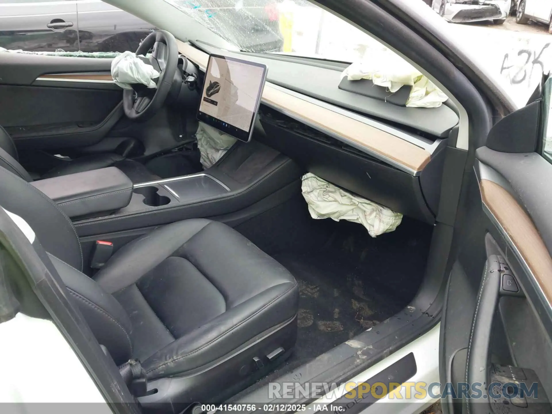 5 Photograph of a damaged car 5YJ3E1EA9MF095719 TESLA MODEL 3 2021