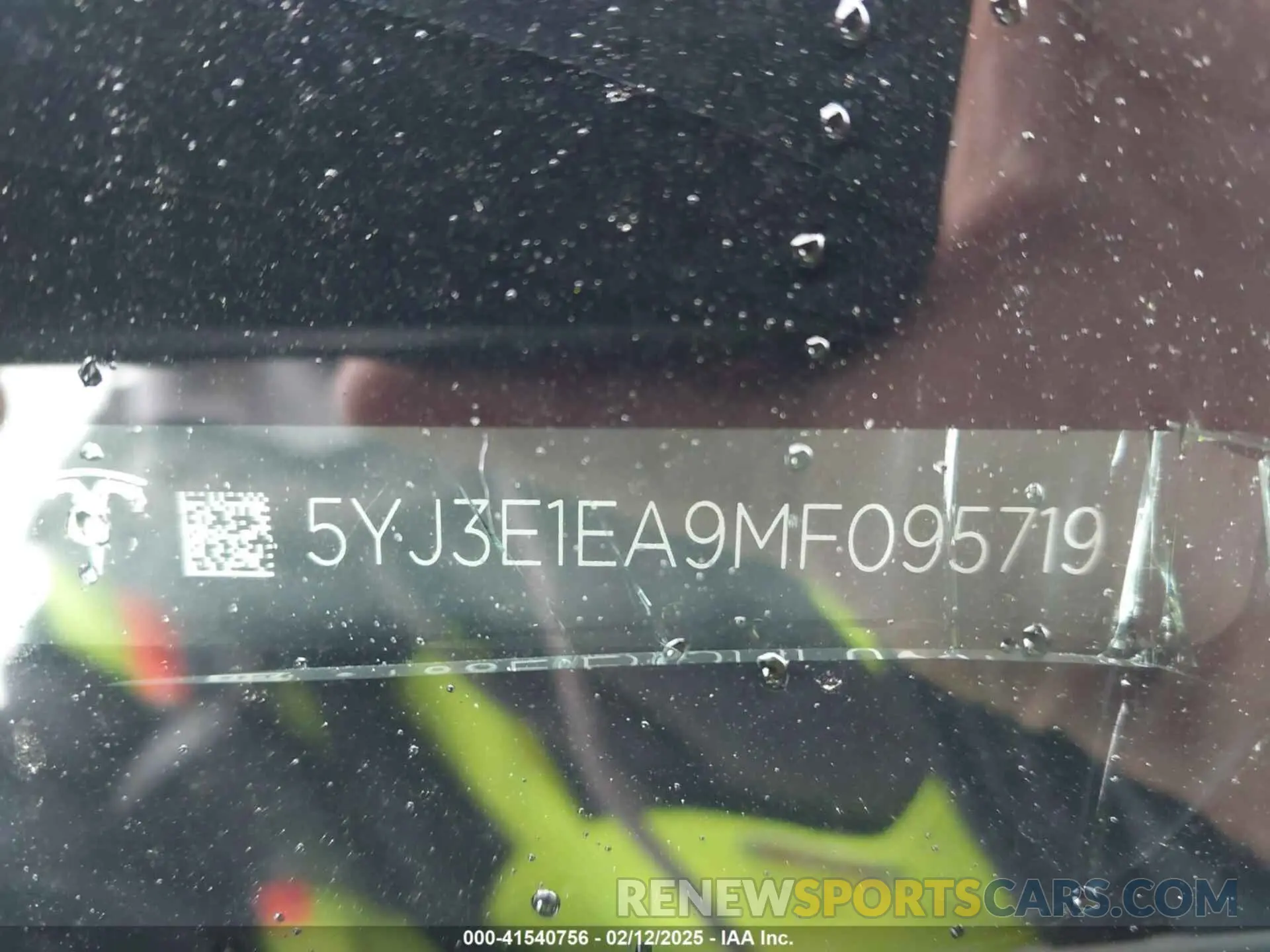 9 Photograph of a damaged car 5YJ3E1EA9MF095719 TESLA MODEL 3 2021