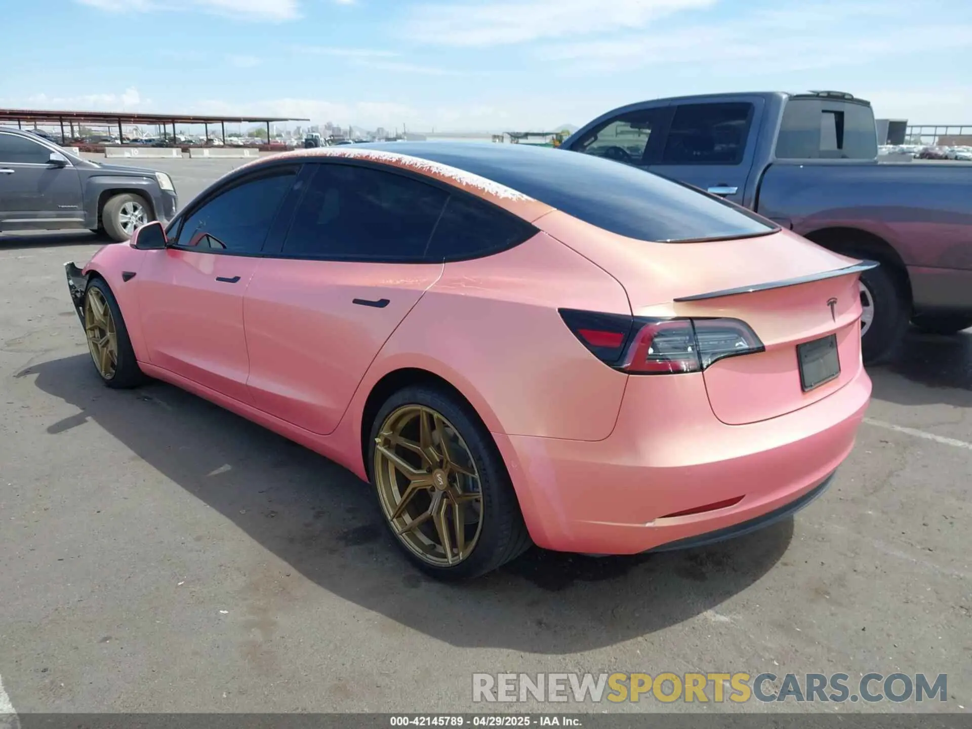 3 Photograph of a damaged car 5YJ3E1EA9MF097437 TESLA MODEL 3 2021