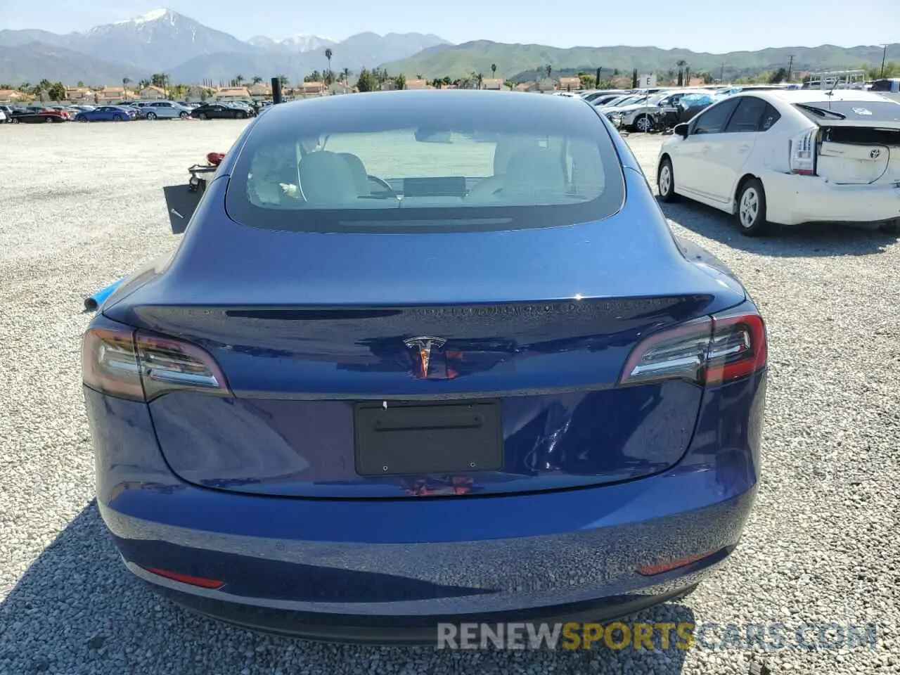 6 Photograph of a damaged car 5YJ3E1EA9MF098555 TESLA MODEL 3 2021