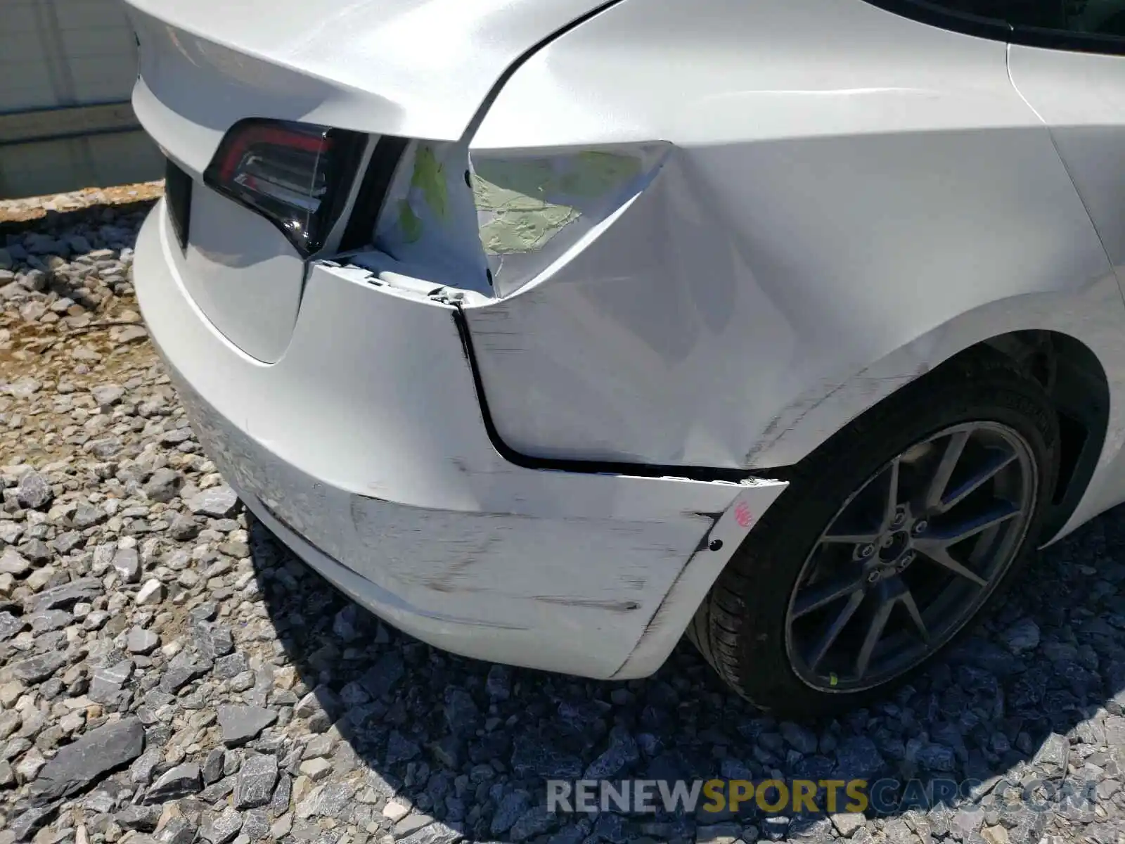 9 Photograph of a damaged car 5YJ3E1EA9MF853784 TESLA MODEL 3 2021