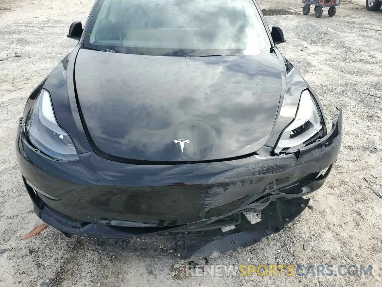 12 Photograph of a damaged car 5YJ3E1EA9MF911649 TESLA MODEL 3 2021