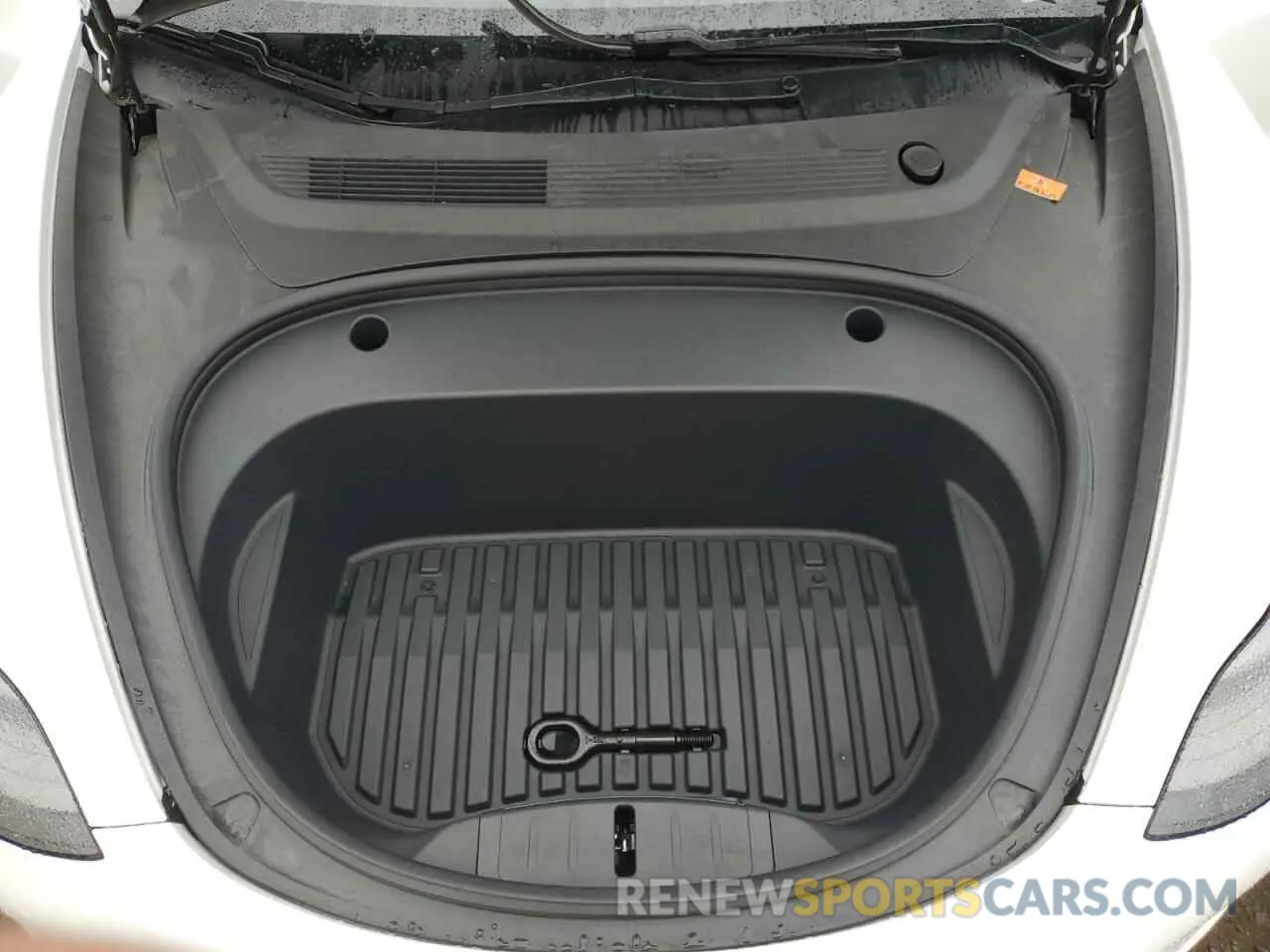 11 Photograph of a damaged car 5YJ3E1EA9MF930461 TESLA MODEL 3 2021