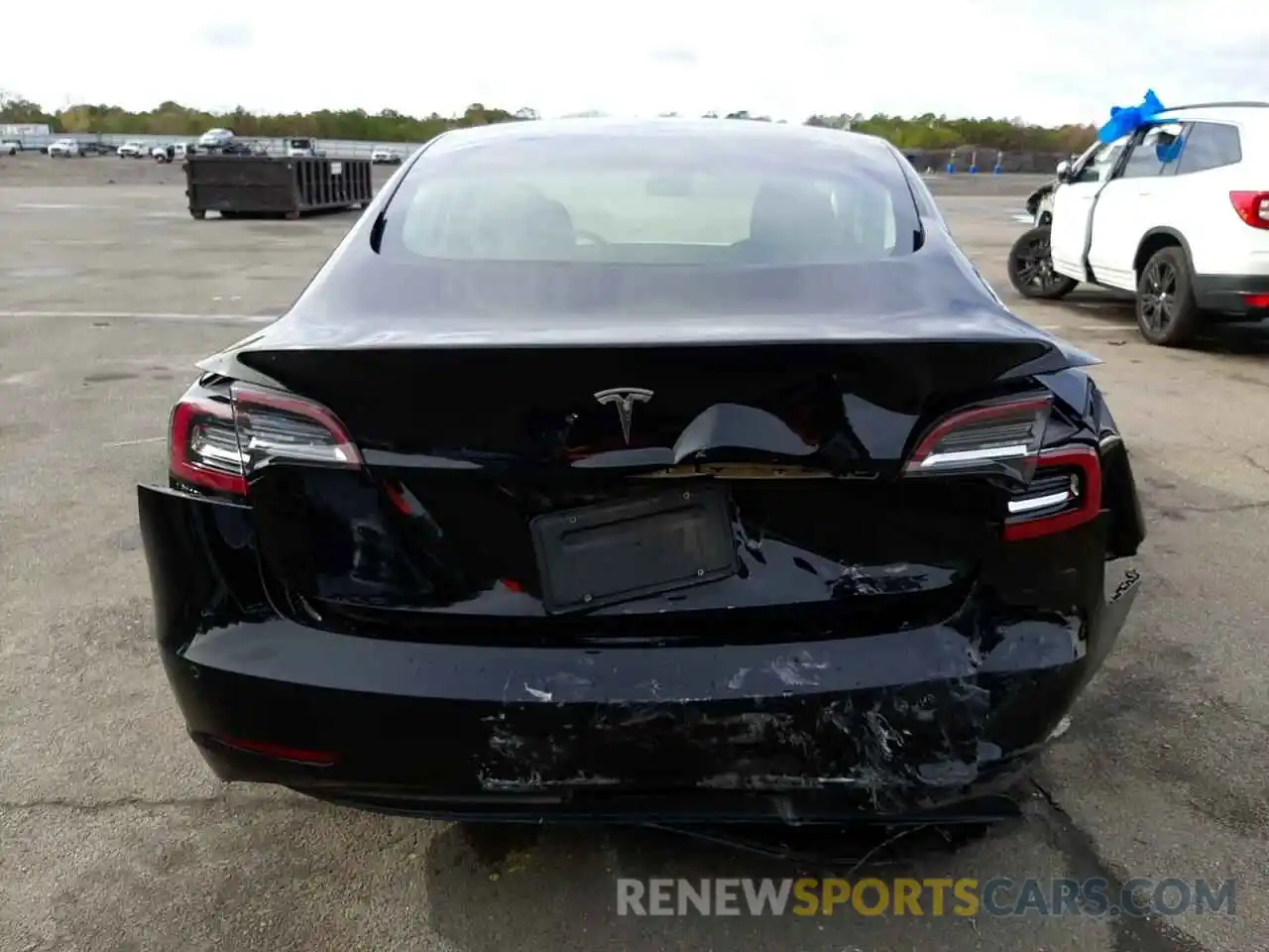 6 Photograph of a damaged car 5YJ3E1EA9MF961385 TESLA MODEL 3 2021