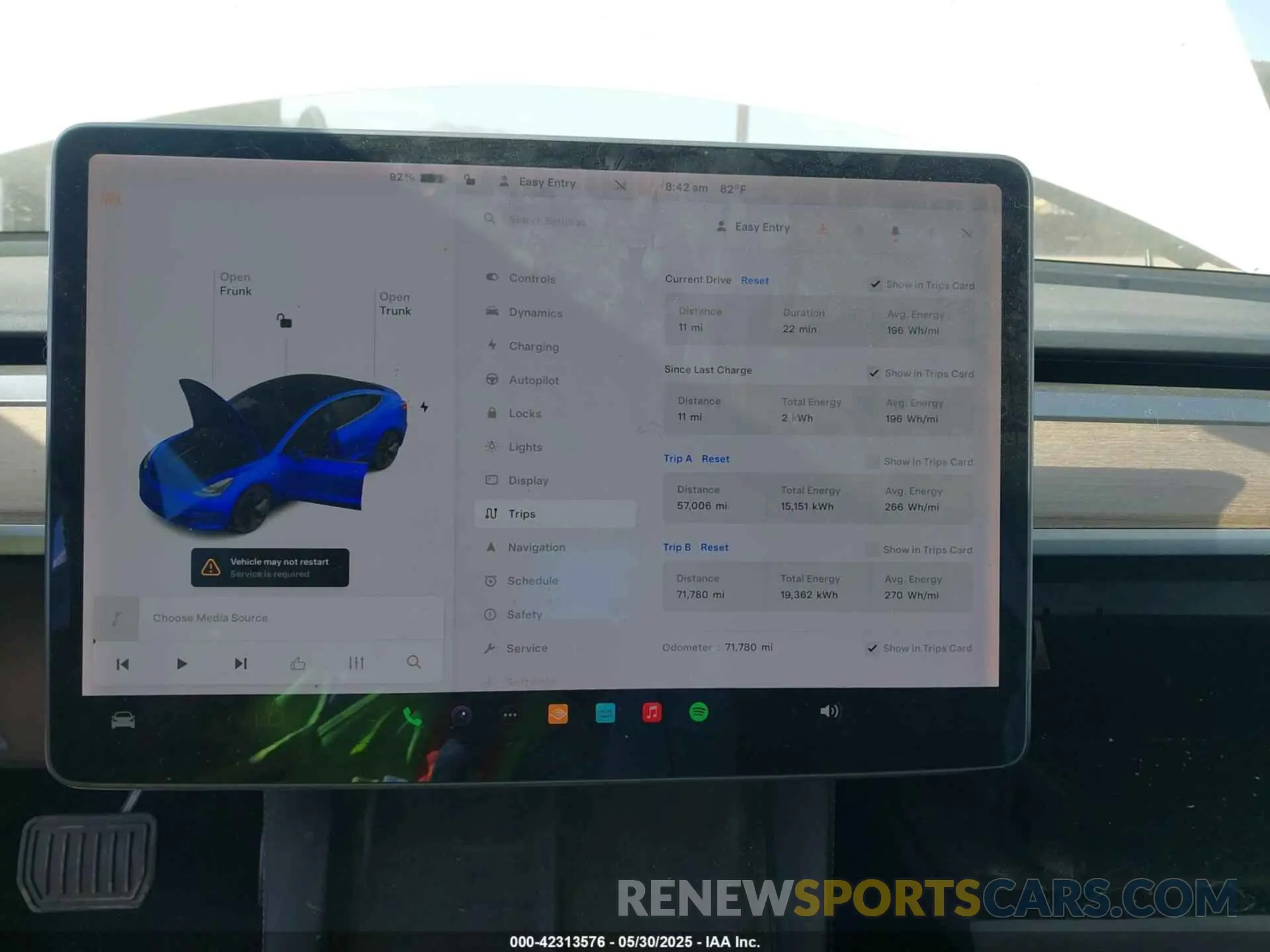17 Photograph of a damaged car 5YJ3E1EA9MF994855 TESLA MODEL 3 2021