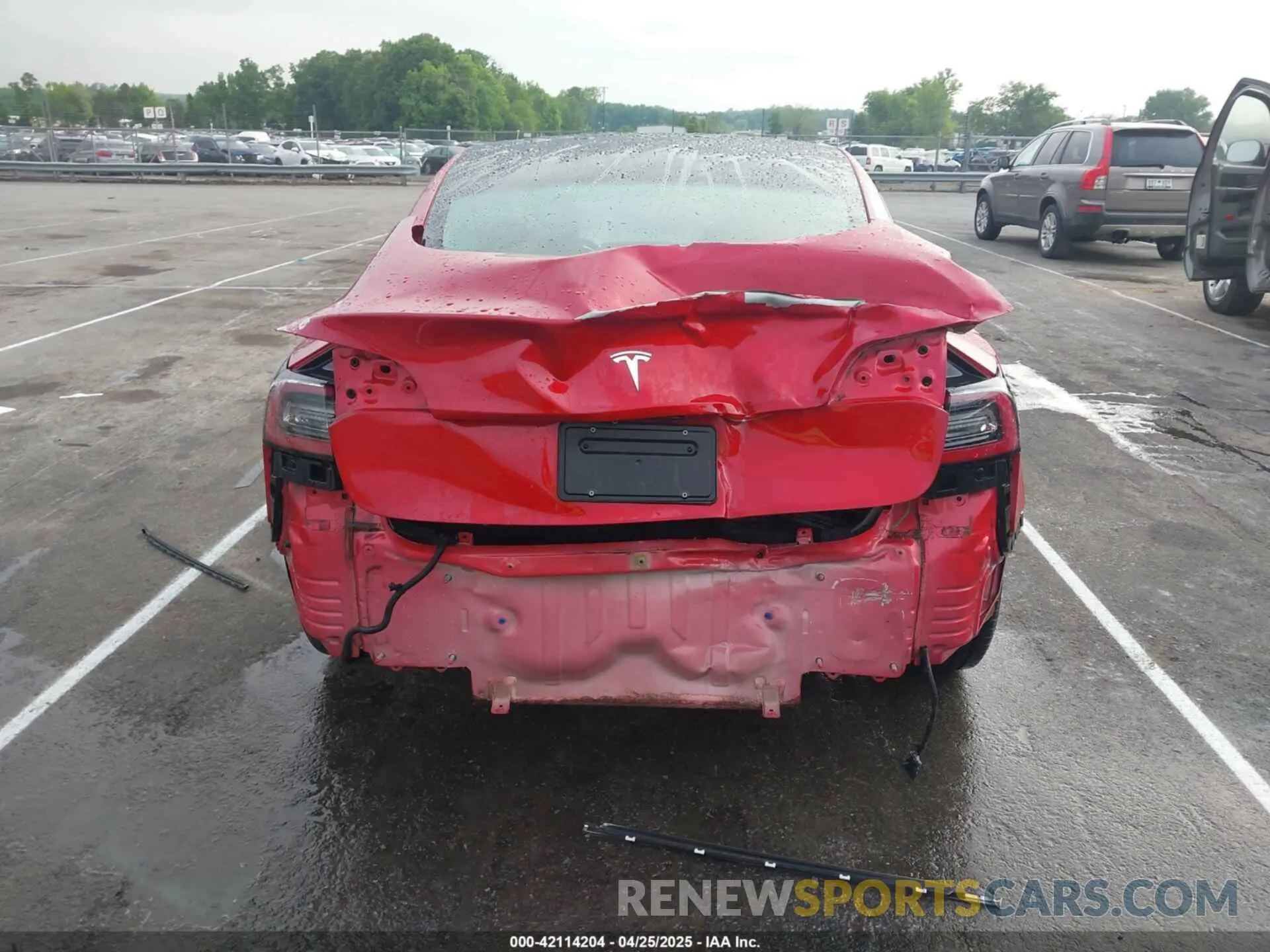 17 Photograph of a damaged car 5YJ3E1EAXMF017773 TESLA MODEL 3 2021