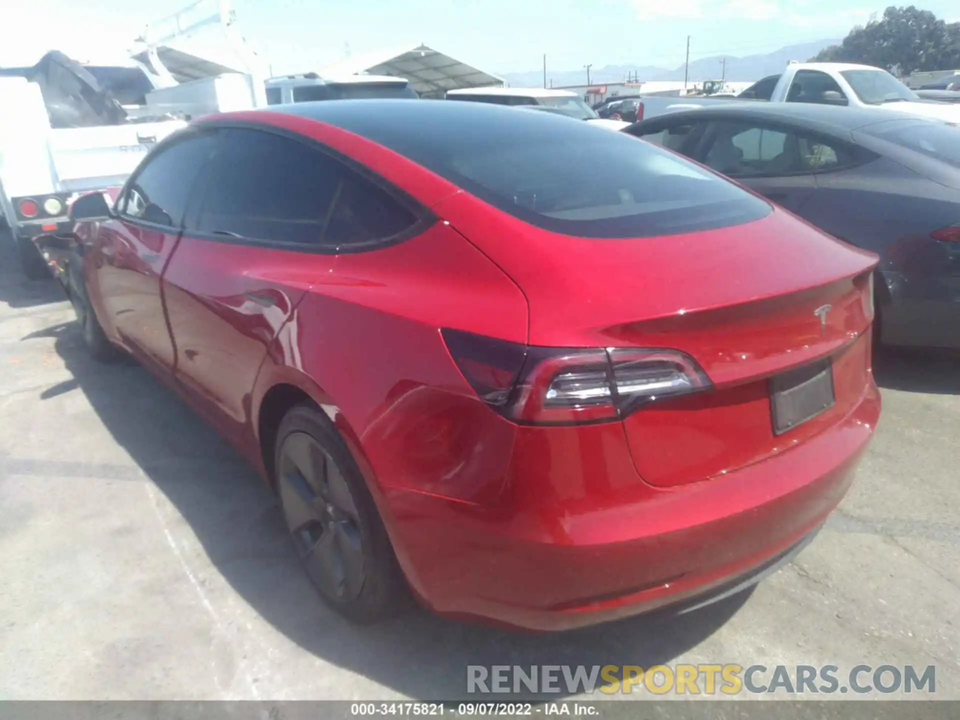 3 Photograph of a damaged car 5YJ3E1EAXMF022469 TESLA MODEL 3 2021