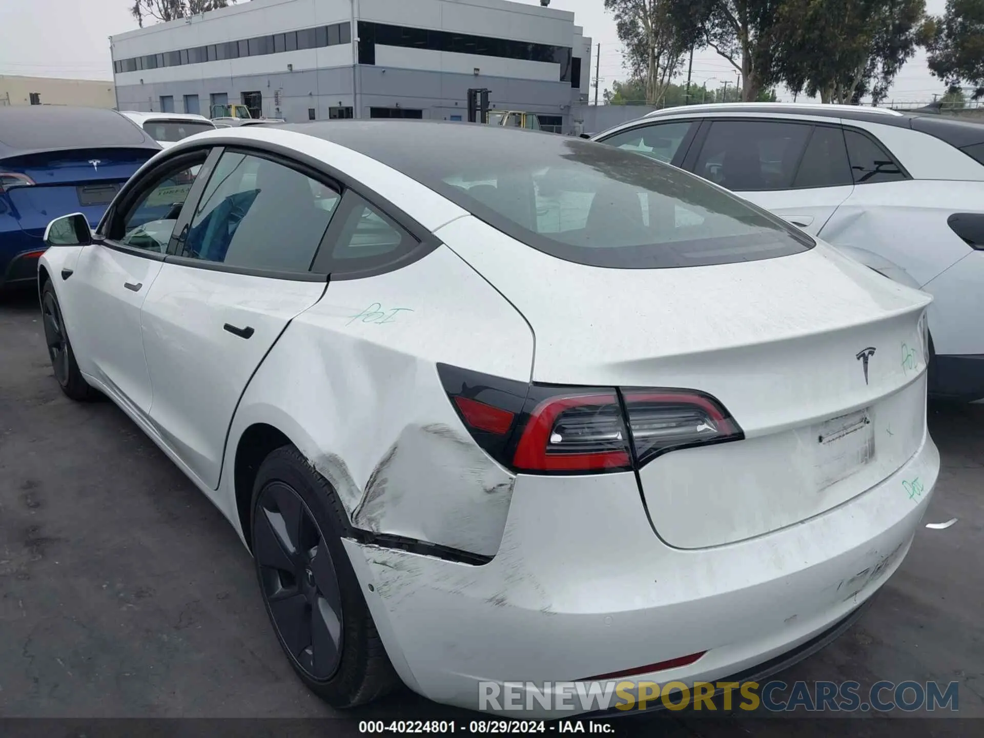3 Photograph of a damaged car 5YJ3E1EAXMF074796 TESLA MODEL 3 2021