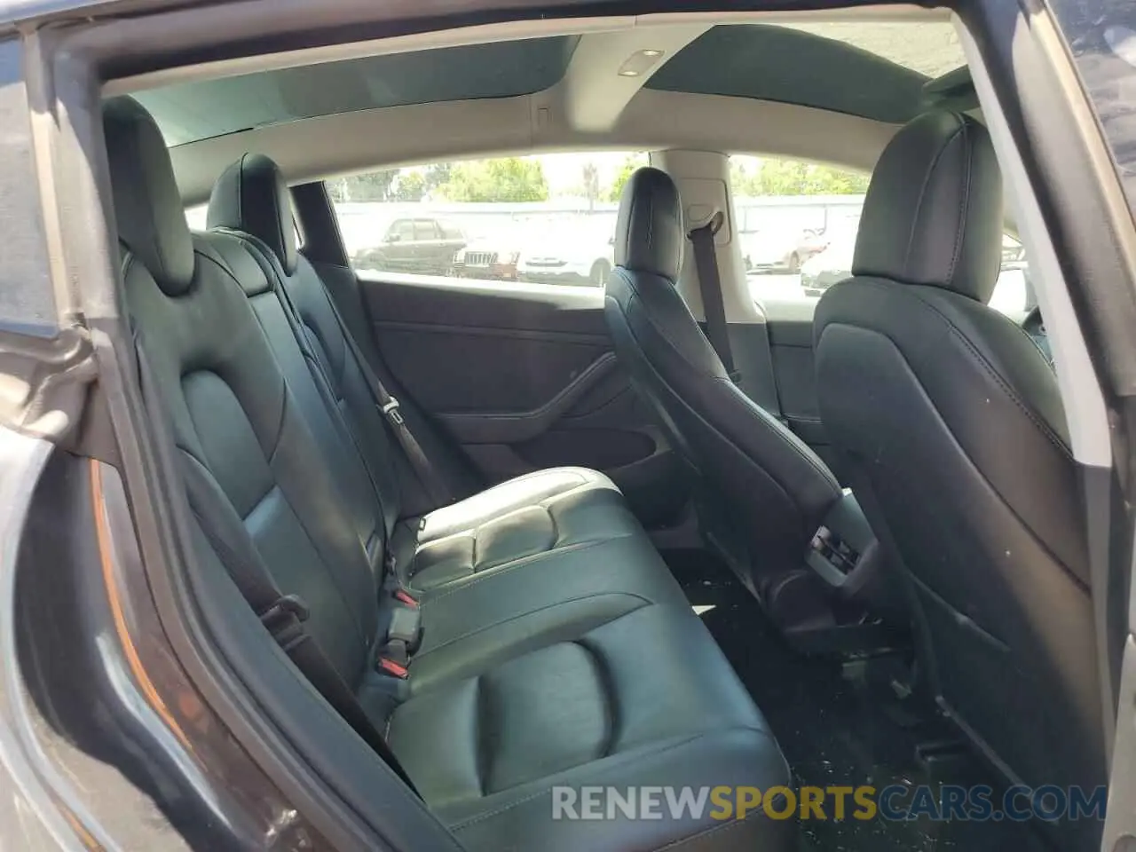 10 Photograph of a damaged car 5YJ3E1EAXMF076516 TESLA MODEL 3 2021